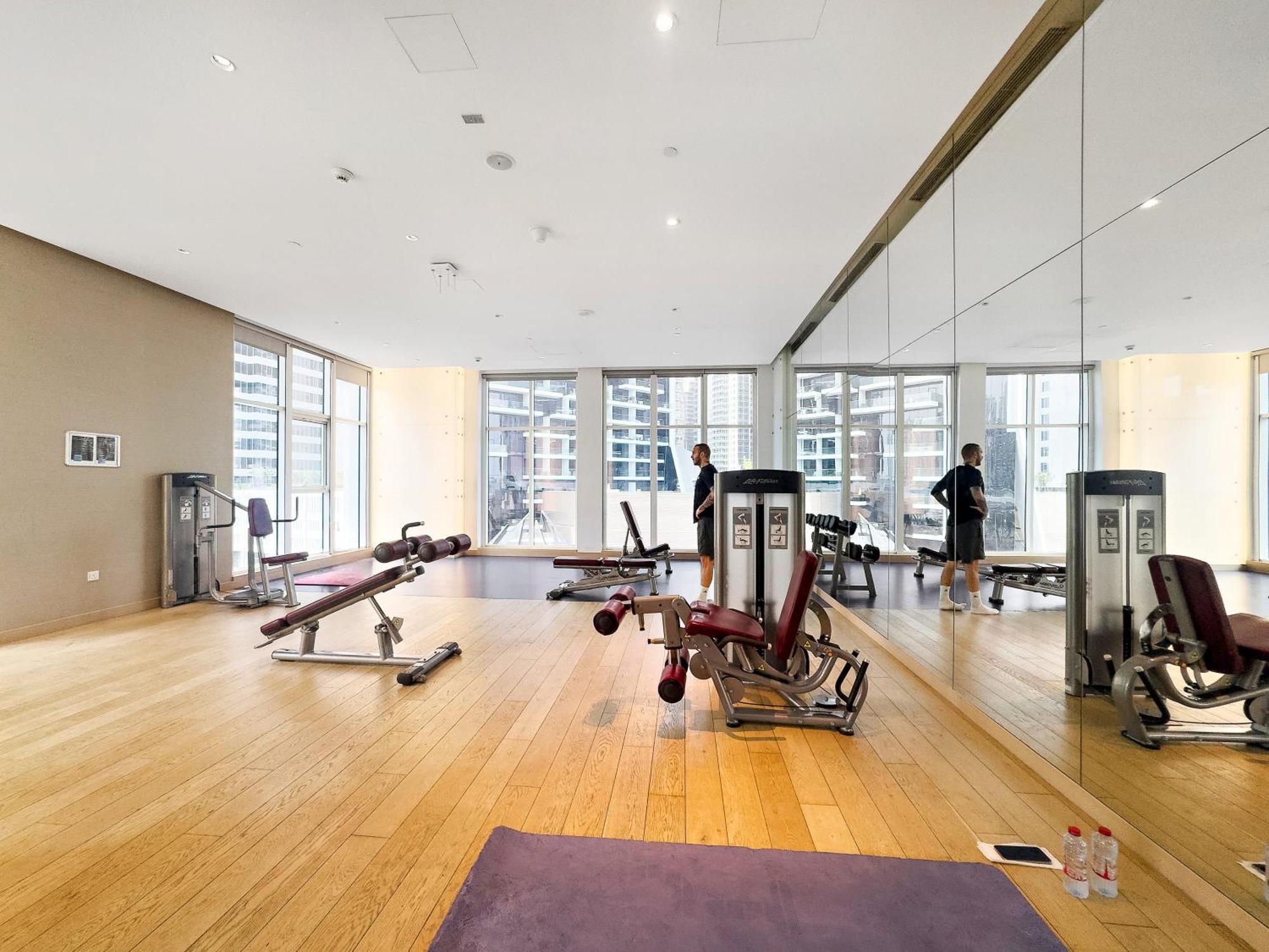 Silkhaus Luxurious Damac Prive Tower *