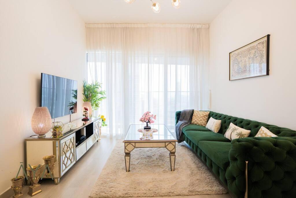 Elegant 1br Retreat With Rooftop Pool In Jvc Apartment *