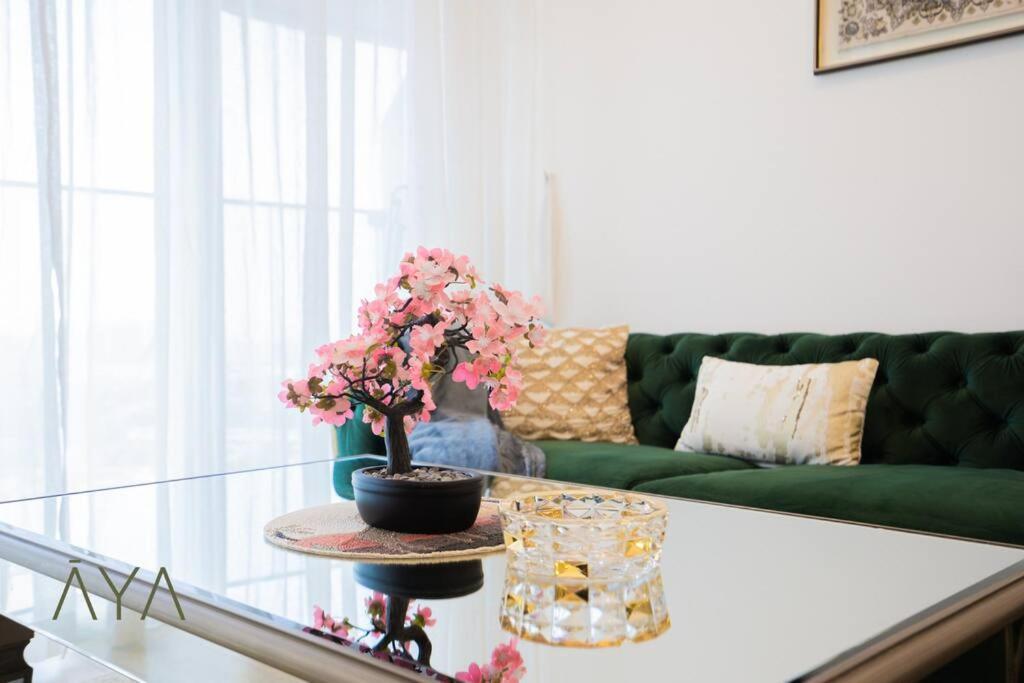 Apartment Elegant 1br Retreat With Rooftop Pool In Jvc Dubai