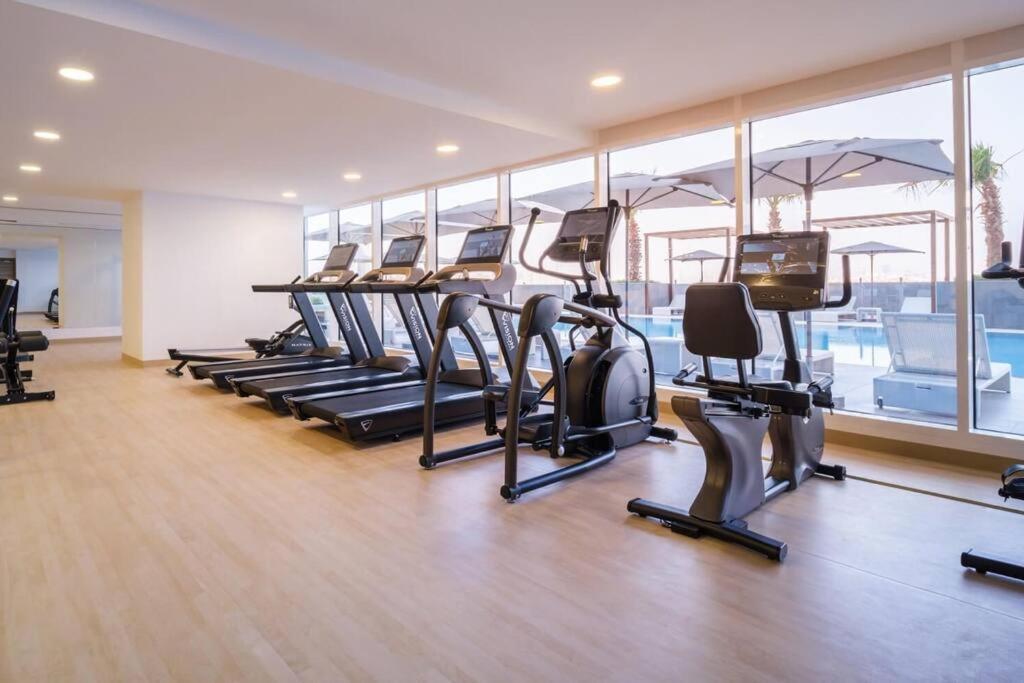 Elegant 1br Retreat With Rooftop Pool In Jvc *