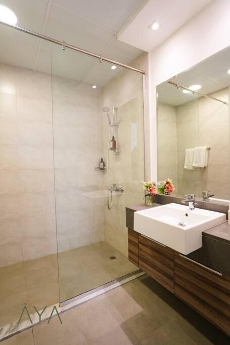 Apartment Elegant 1br Retreat With Rooftop Pool In Jvc *