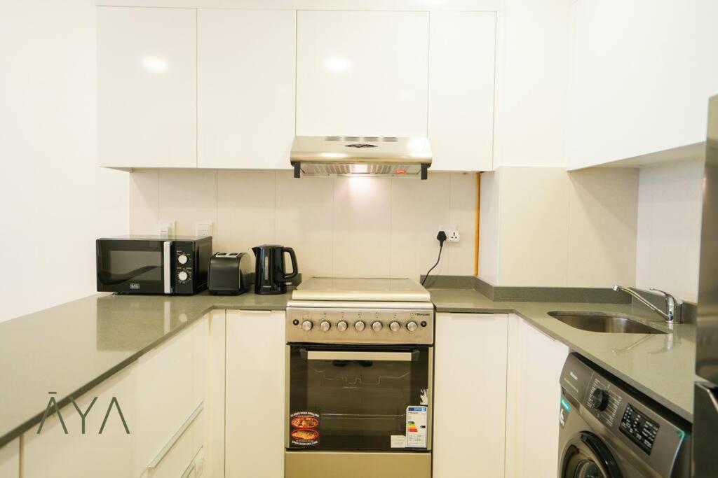 Apartment Elegant 1br Retreat With Rooftop Pool In Jvc Dubai
