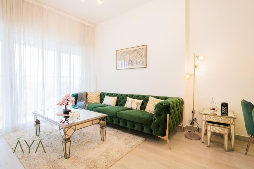 Elegant 1br Retreat With Rooftop Pool In Jvc * Dubai