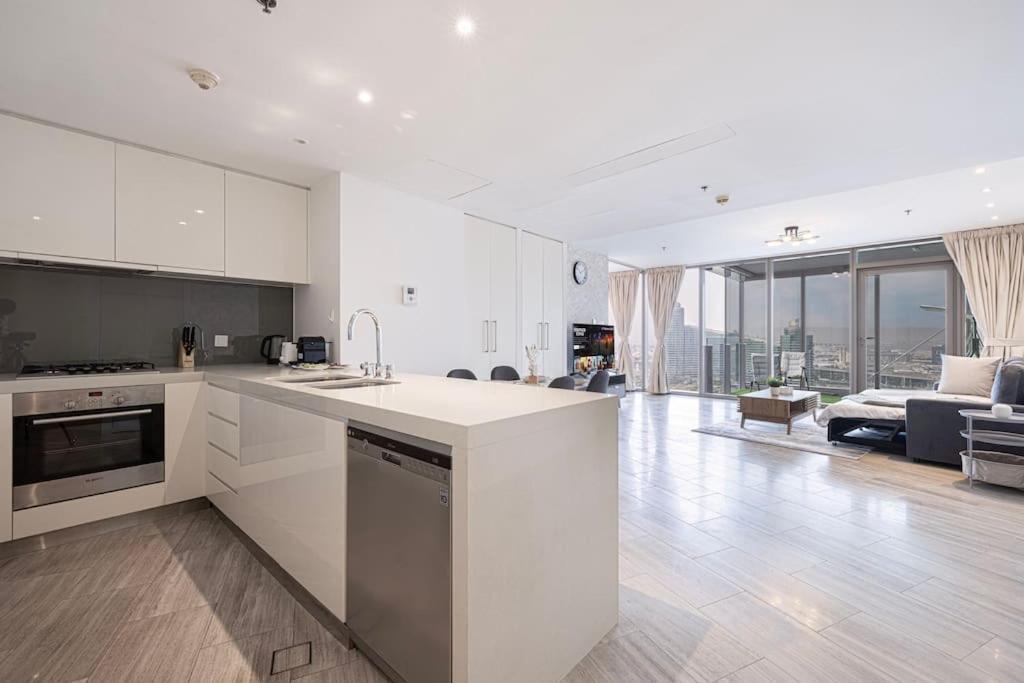 Holiday home Luxury 1-br Waterfront Living *