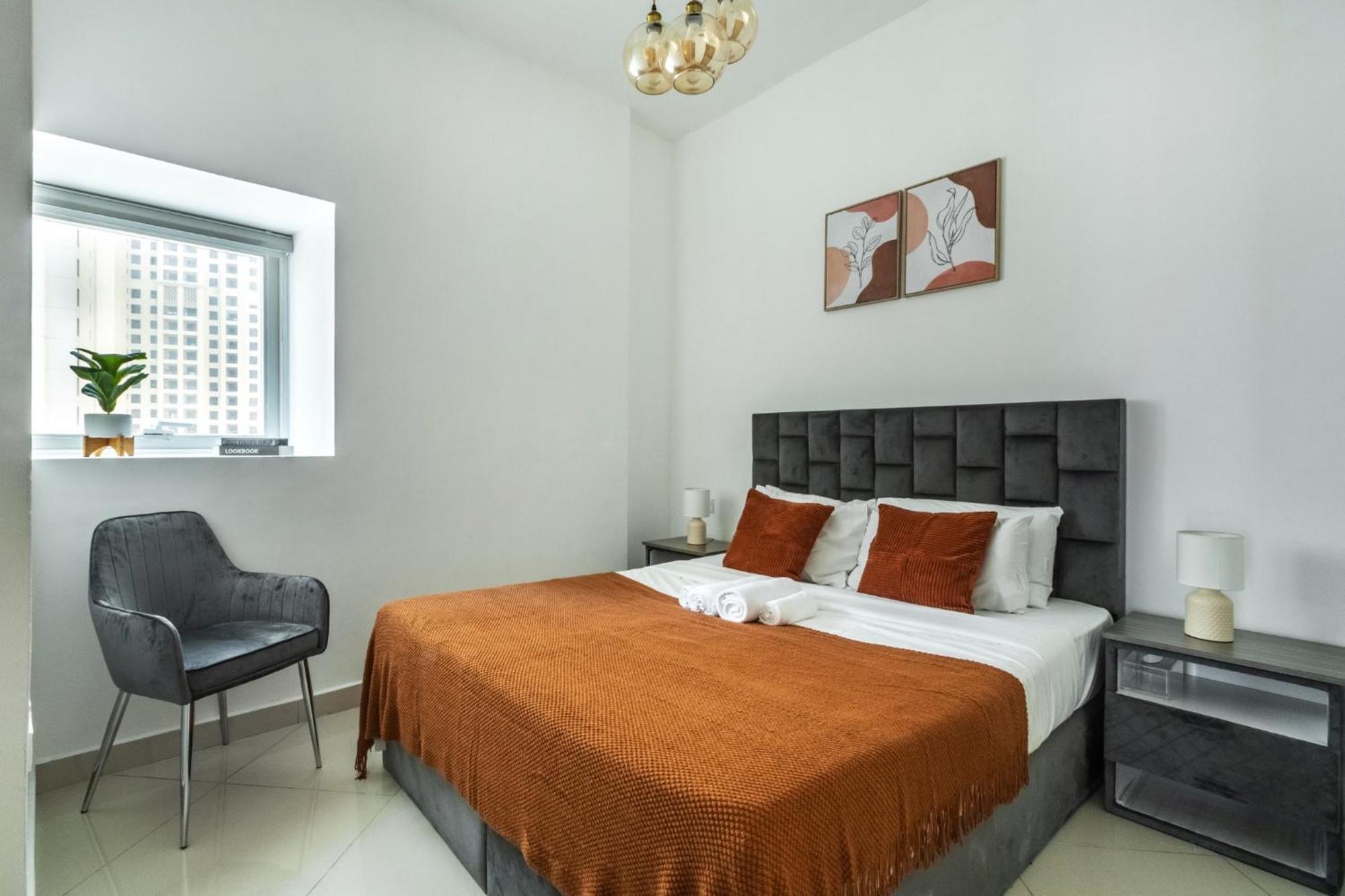 Shoresinn - Serene Retreat With Waterfront Views * Dubai