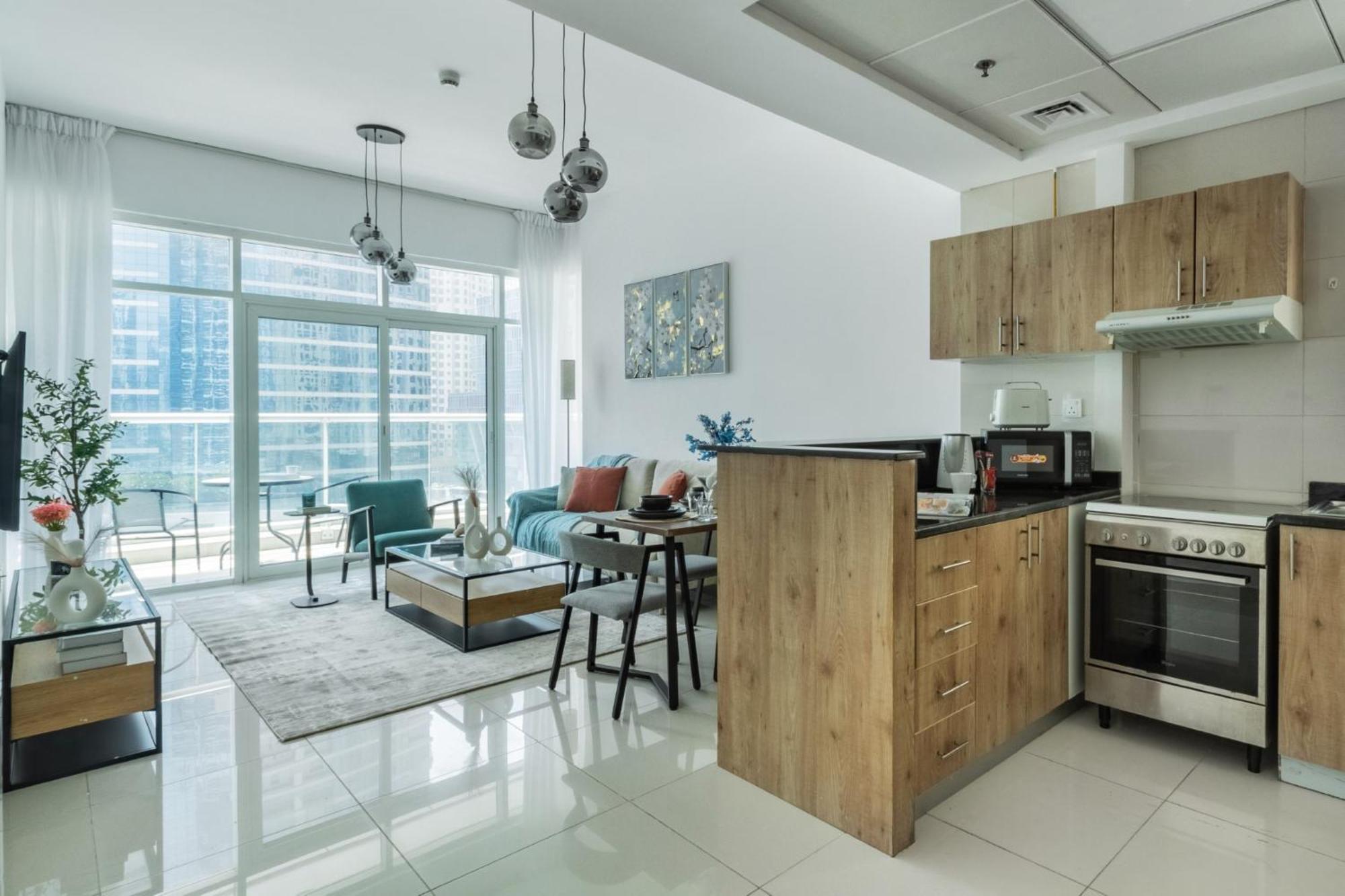Apartment Shoresinn - Serene Retreat With Waterfront Views *