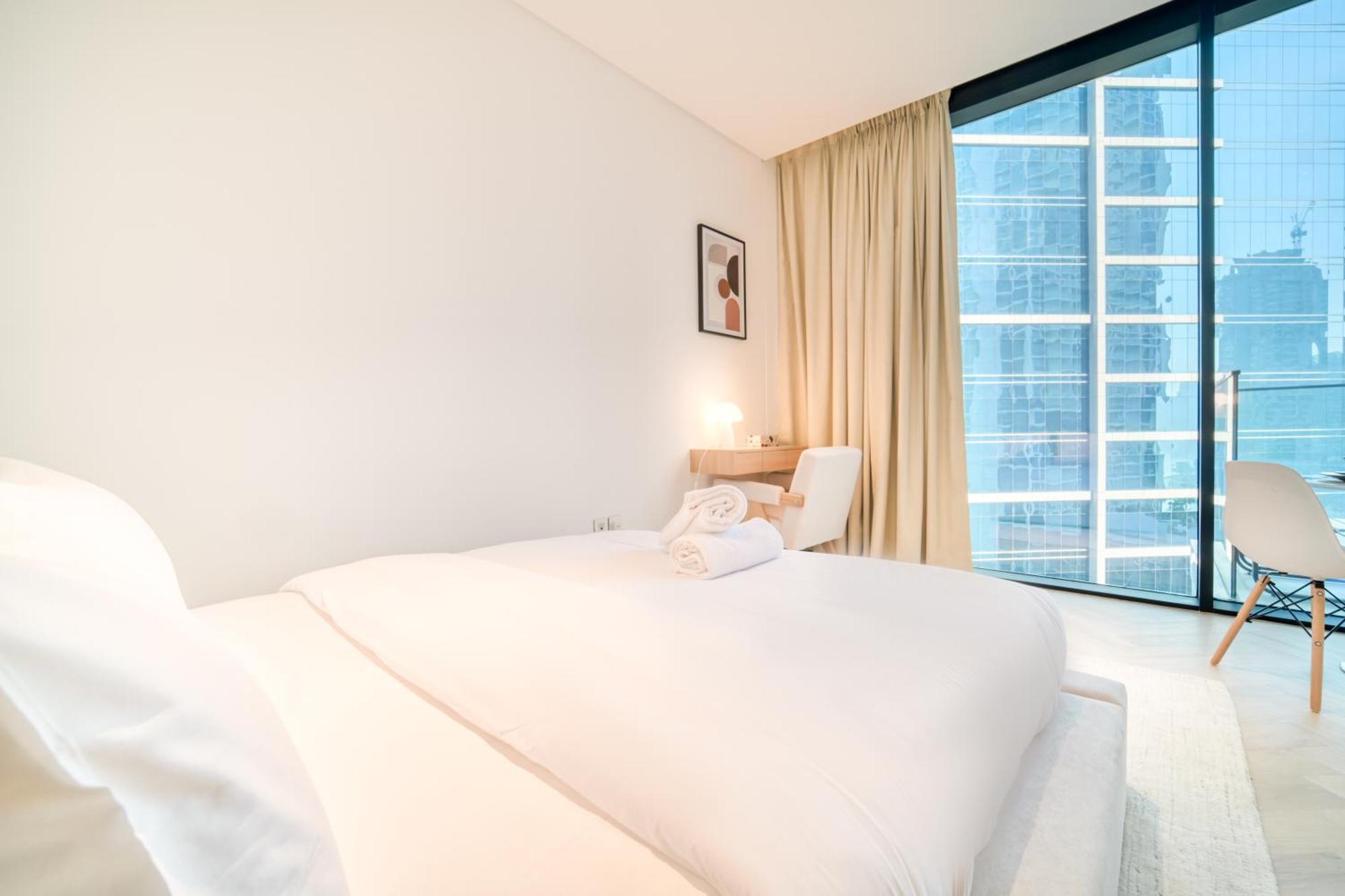 Luxury With Burj Khalifa Or Canal View In Downtown - Marquise Square Tower *