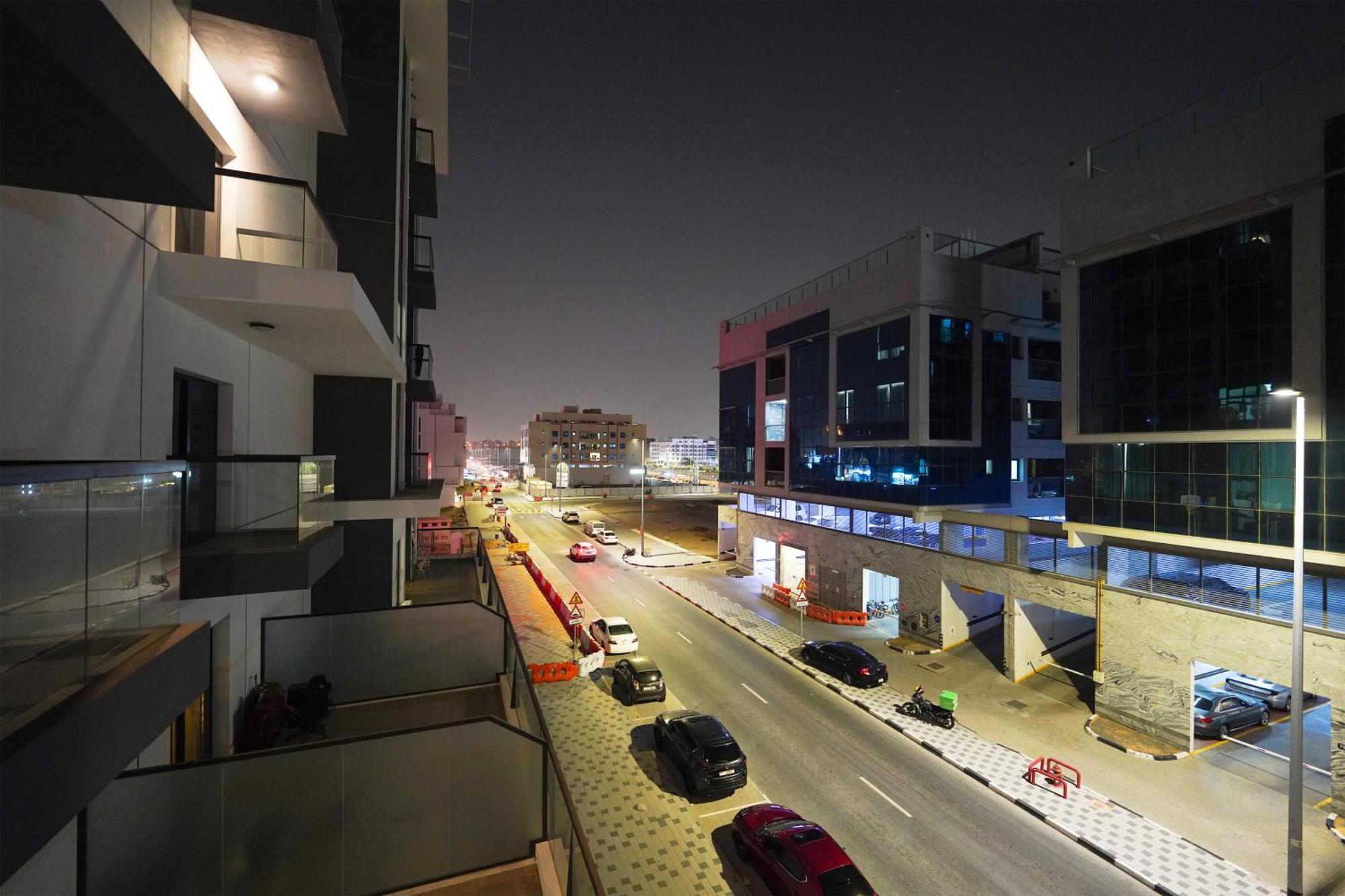Apartment Brown Stone - Dragon Mart International Dubai