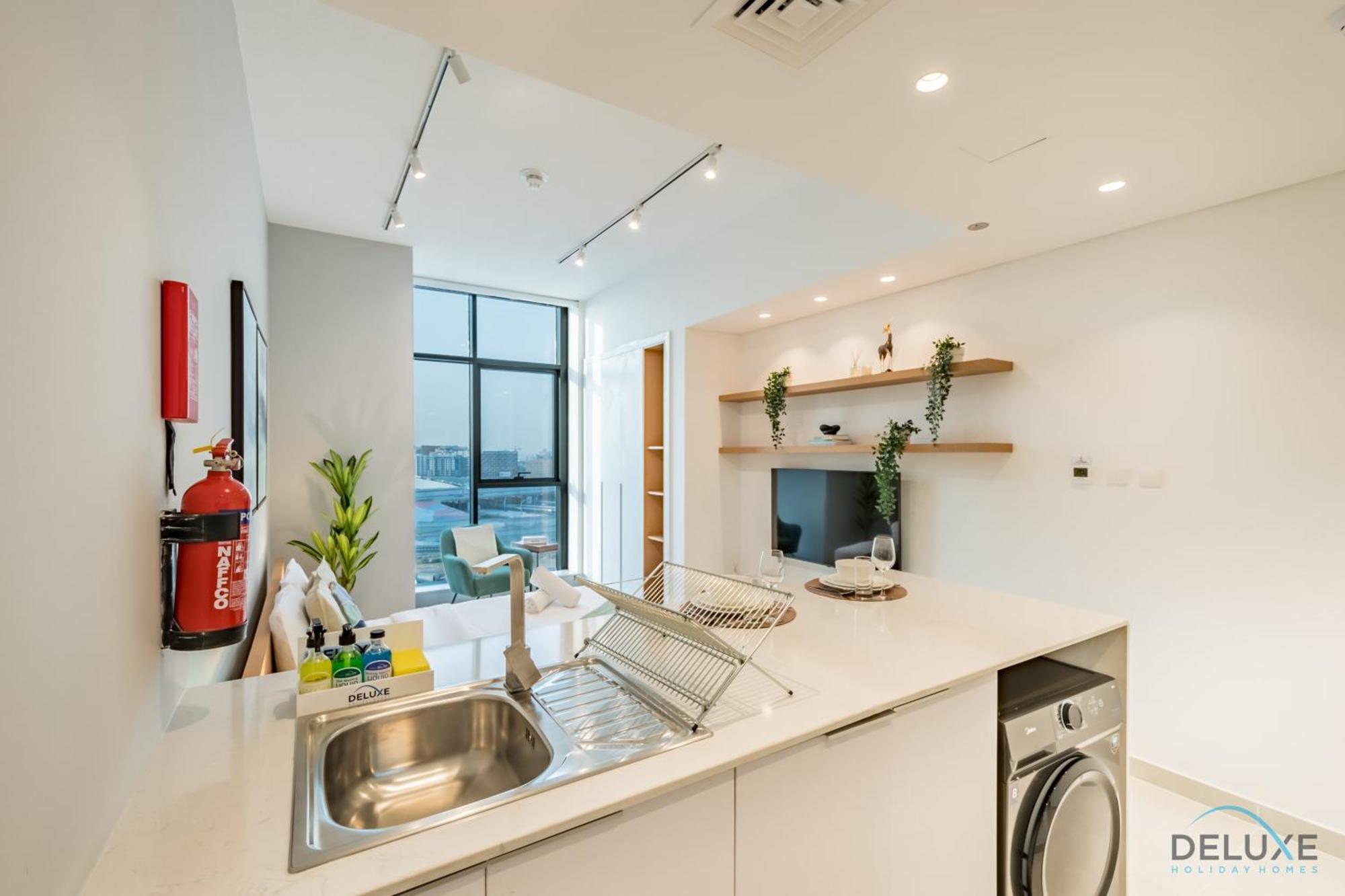 Stylish In Blue Wave Tower, Dubailand By Deluxe Homes Apartment *