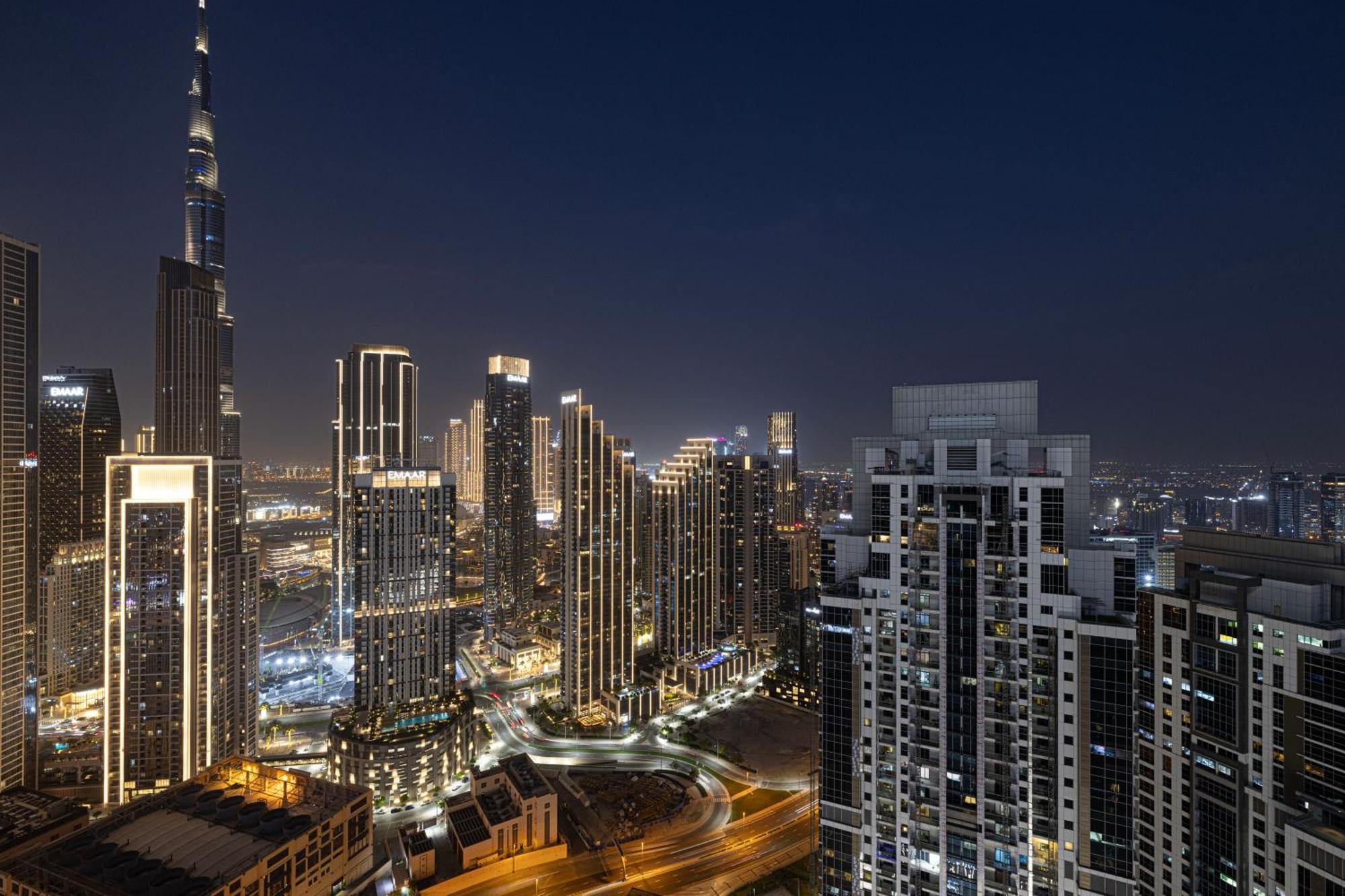 64th Floor Highest Downtown Infinity Pool Burj Khalifa View *