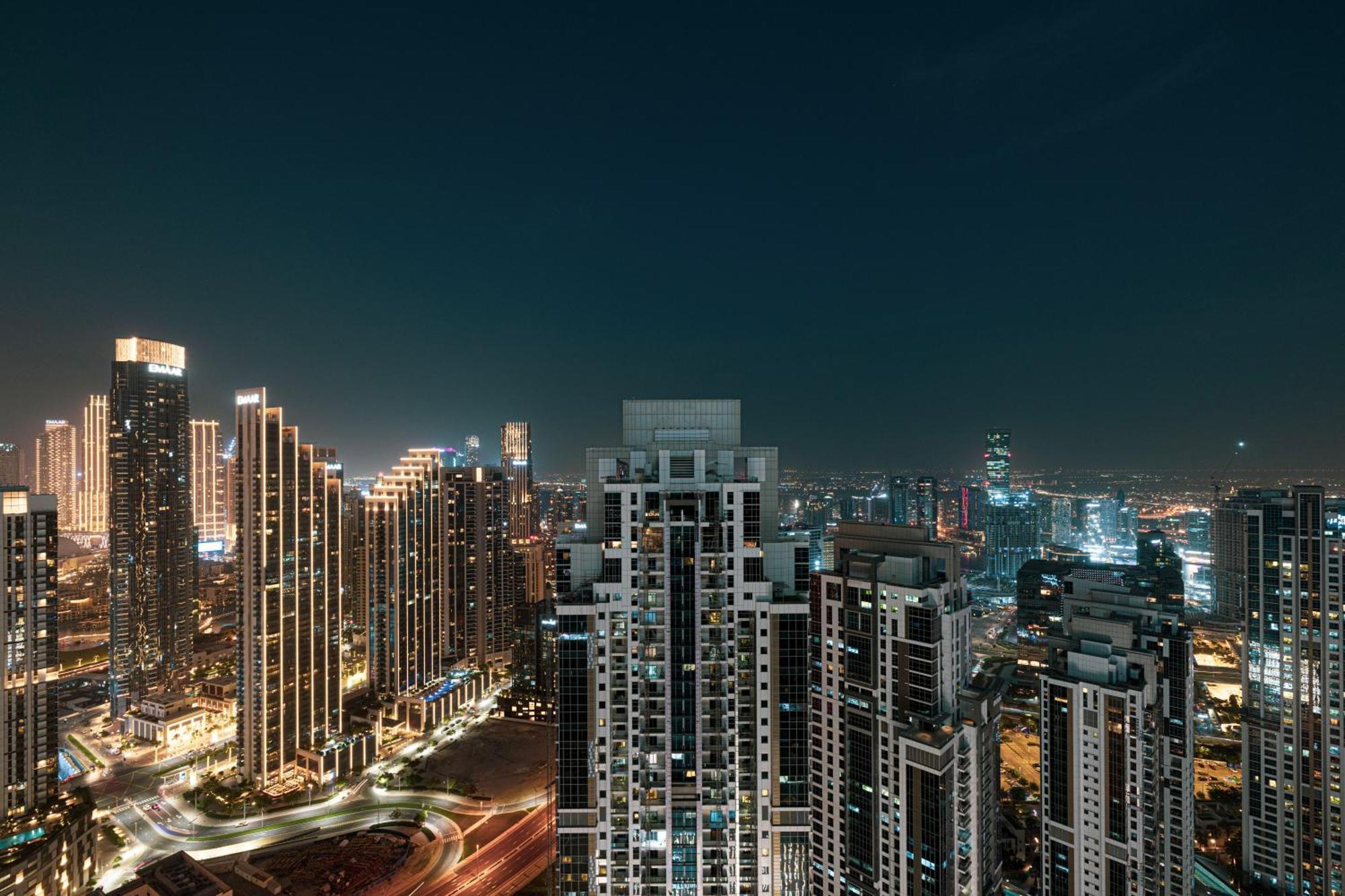 64th Floor Highest Downtown Infinity Pool Burj Khalifa View Apartment Dubai