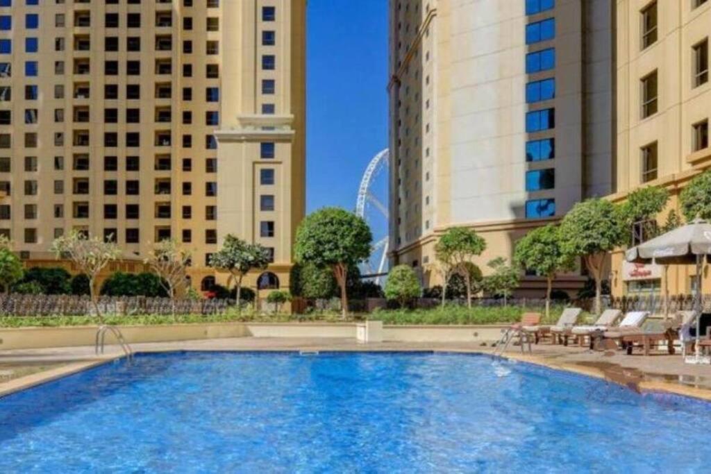 Apartment Cozy 2 Bedroom At Jbr Beachfront With Pool And Gym
