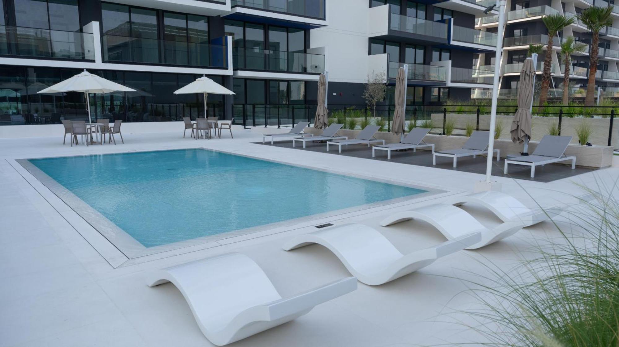 Spacious 1br With Big Balcony In Jvc Apartment *