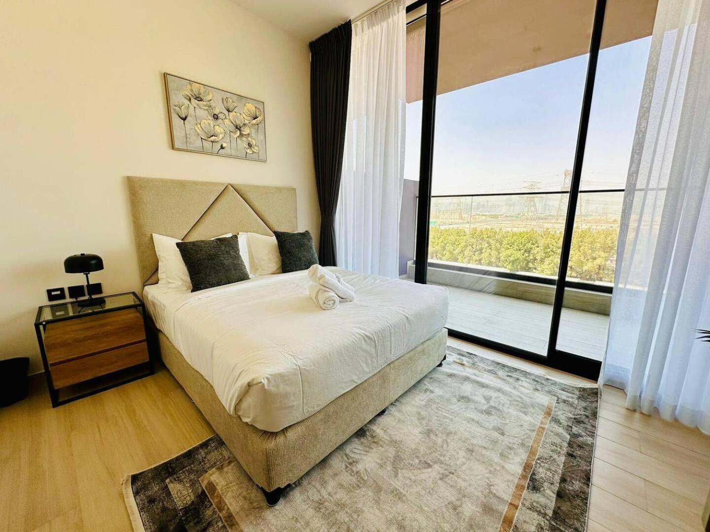 Fully Furnished Cozy 1br In Jvc With Balcony Apartment