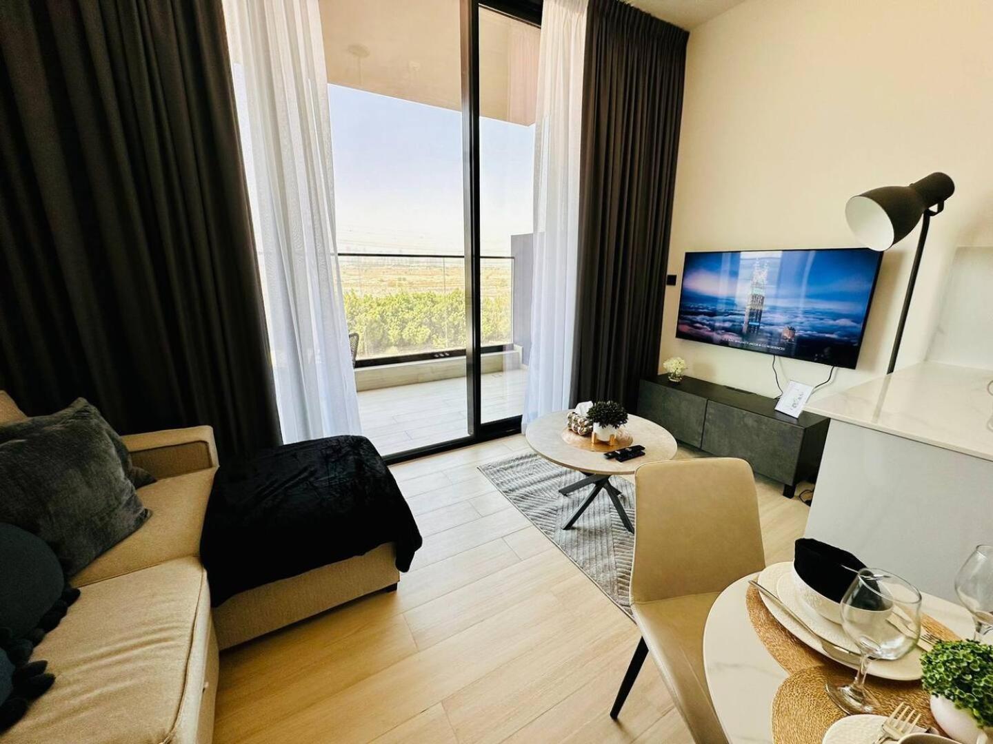 Apartment Fully Furnished Cozy 1br In Jvc With Balcony *