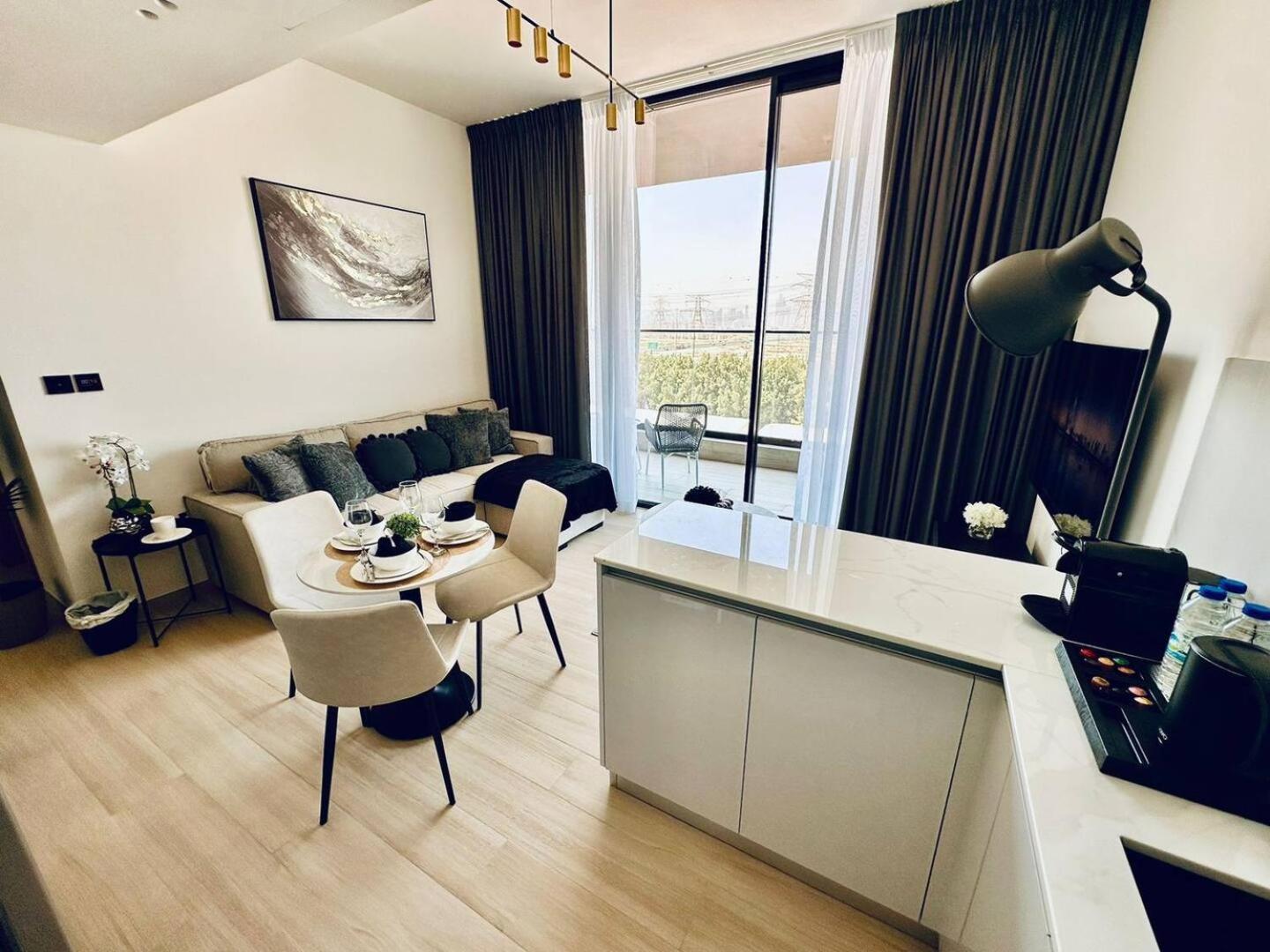 Fully Furnished Cozy 1br In Jvc With Balcony Dubai