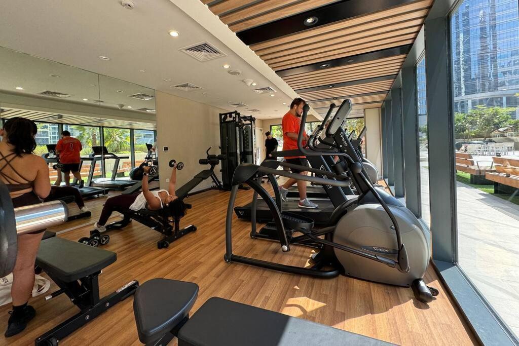 Superb 1br In The Heart Of Business Bay *