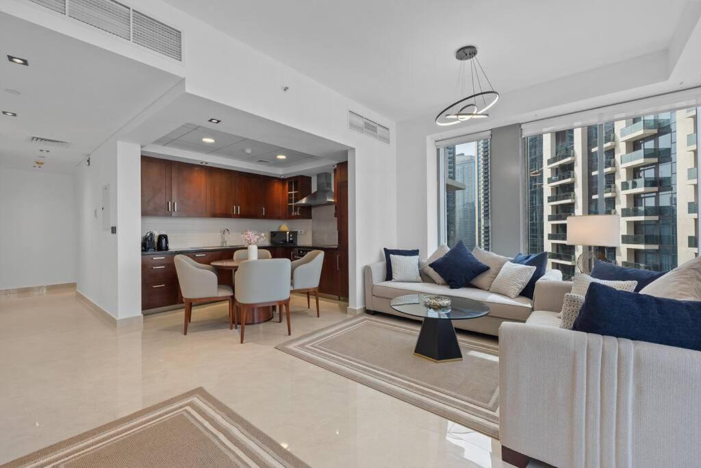 Bellavista - 29 Blvd - 2 Bedroom Fabulous Fountain View * Dubai