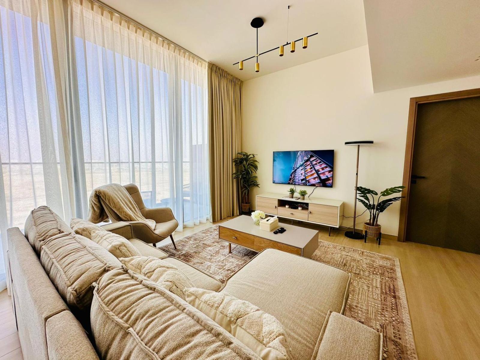 Spacious 1br With Big Balcony In Jvc Apartment *