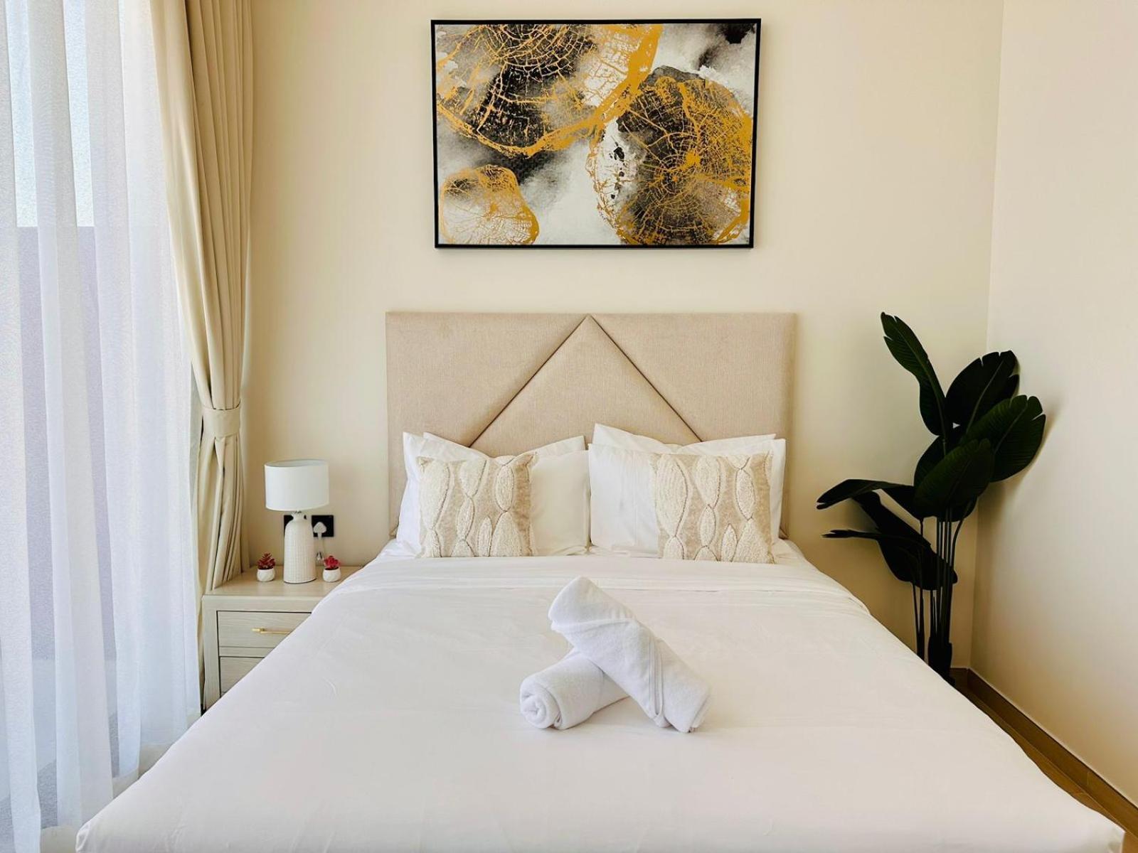 Apartment Spacious 1br With Big Balcony In Jvc Dubai