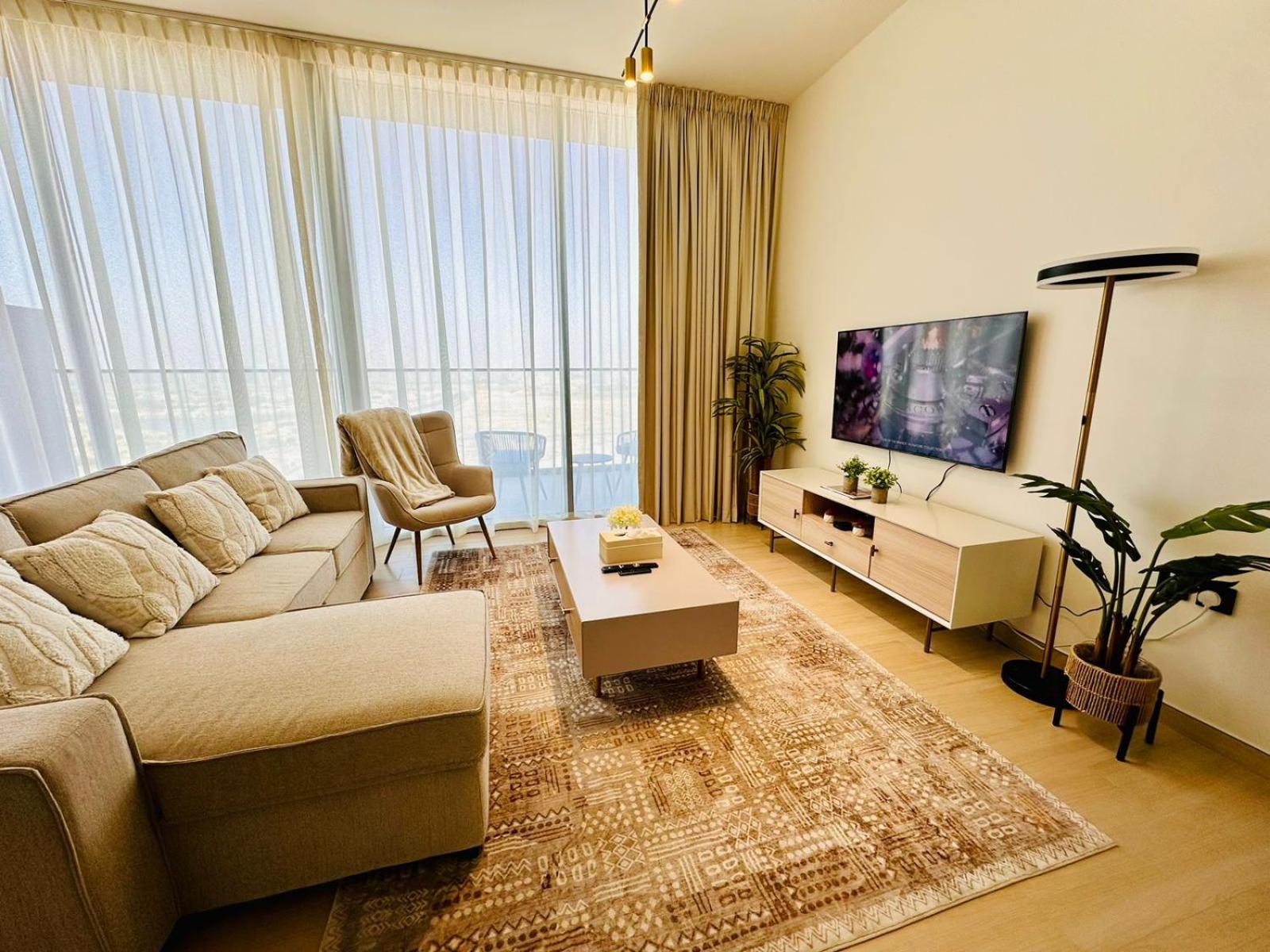 Spacious 1br With Big Balcony In Jvc Dubai