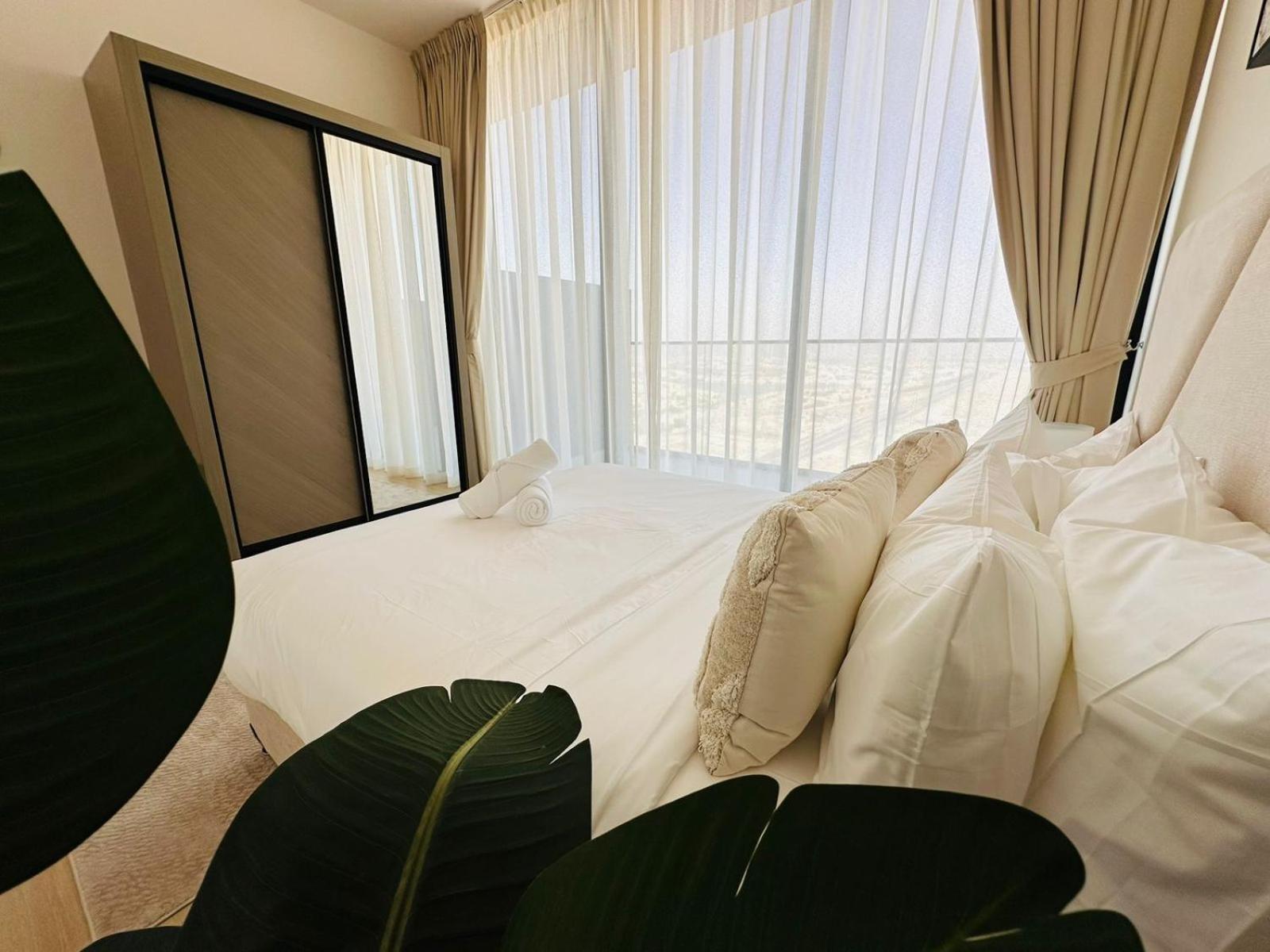 Spacious 1br With Big Balcony In Jvc Apartment *