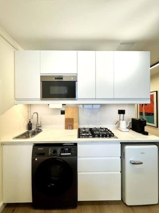 Brand New - Comfy & Wfh Apartment