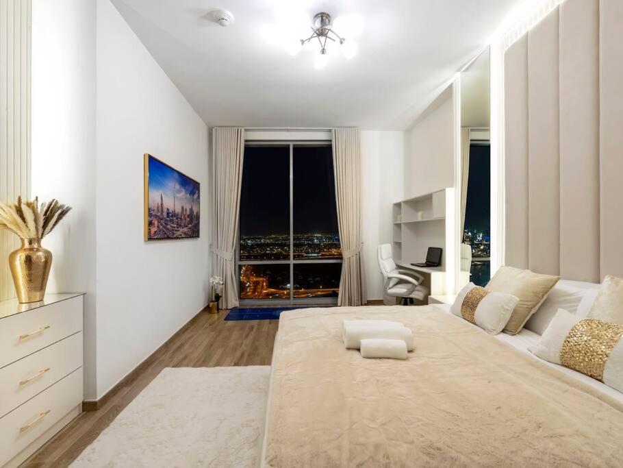 Luxury In Business Bay Water Canal View Dubai