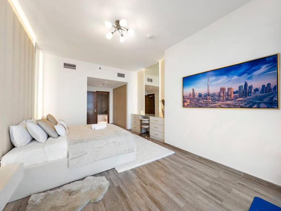 Luxury In Business Bay Water Canal View * Dubai