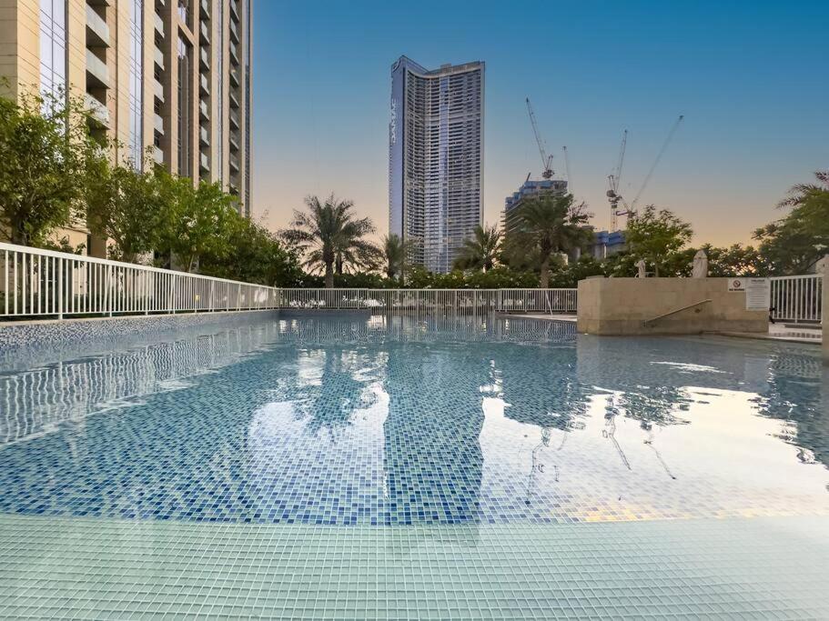 Luxury In Business Bay Water Canal View