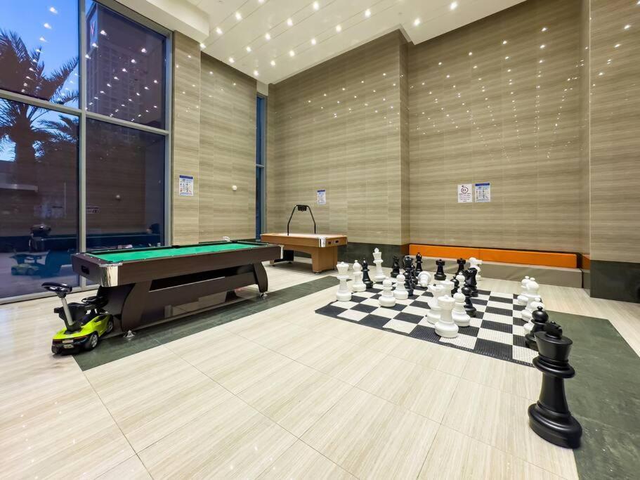 Luxury In Business Bay Water Canal View