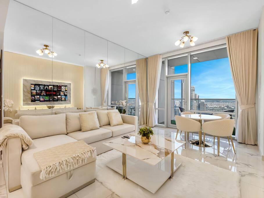 Luxury In Business Bay Water Canal View Apartment