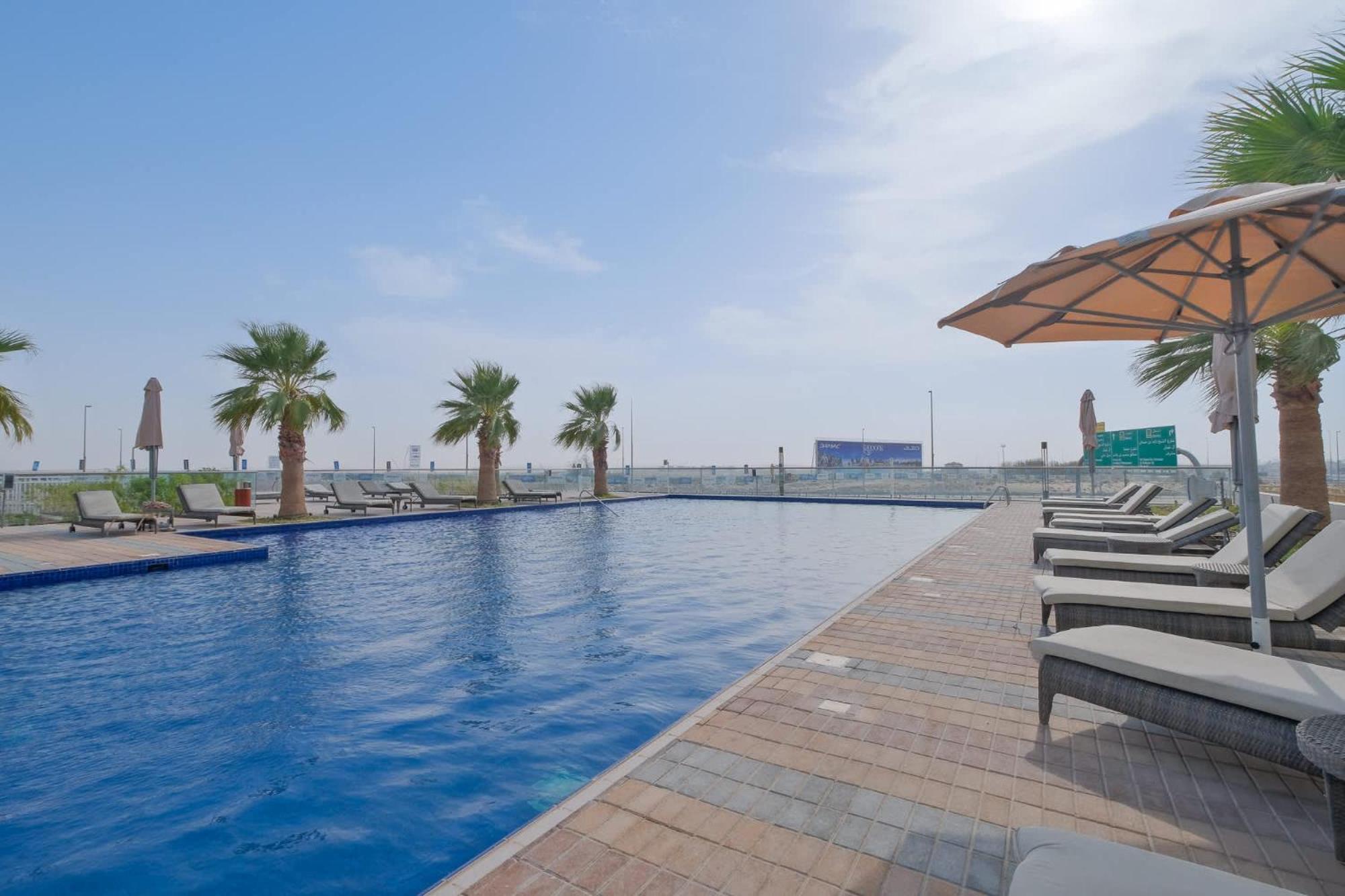 Apartment Cozy 1-bedroom At Golf In Damac Hills With Relaxing Views!