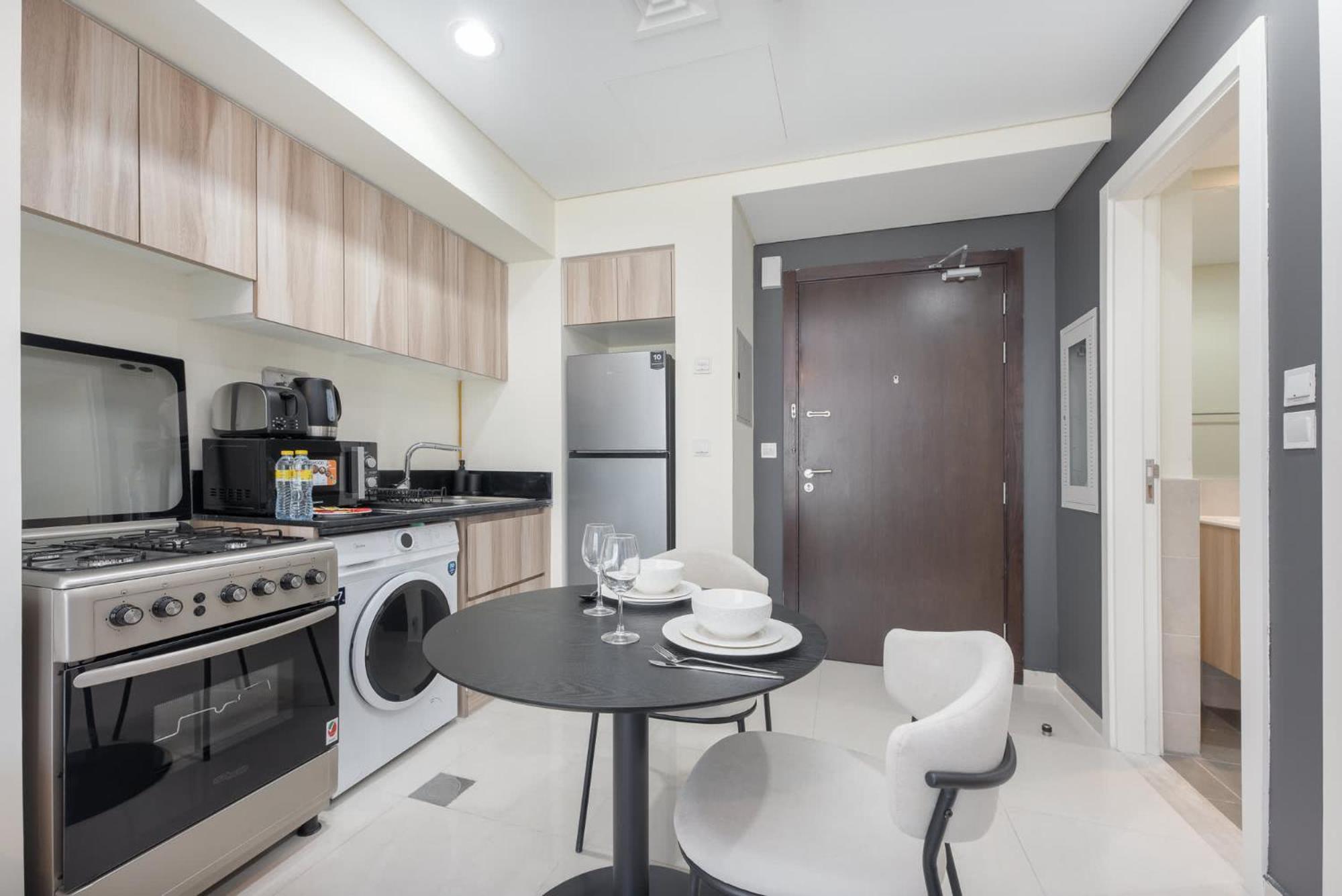 Cozy 1-bedroom At Golf In Damac Hills With Relaxing Views! Dubai