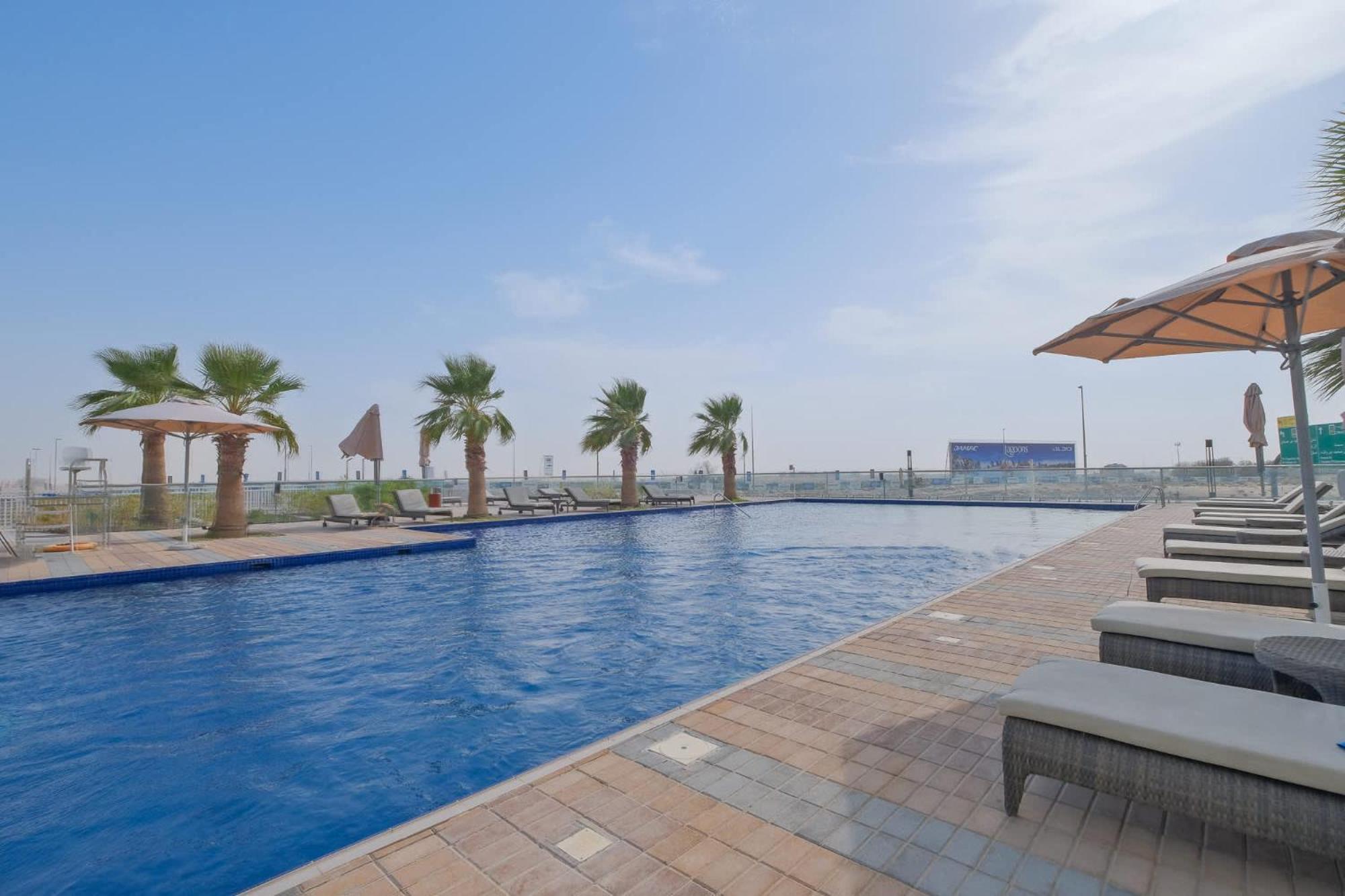 Cozy 1-bedroom At Golf In Damac Hills With Relaxing Views! * Dubai