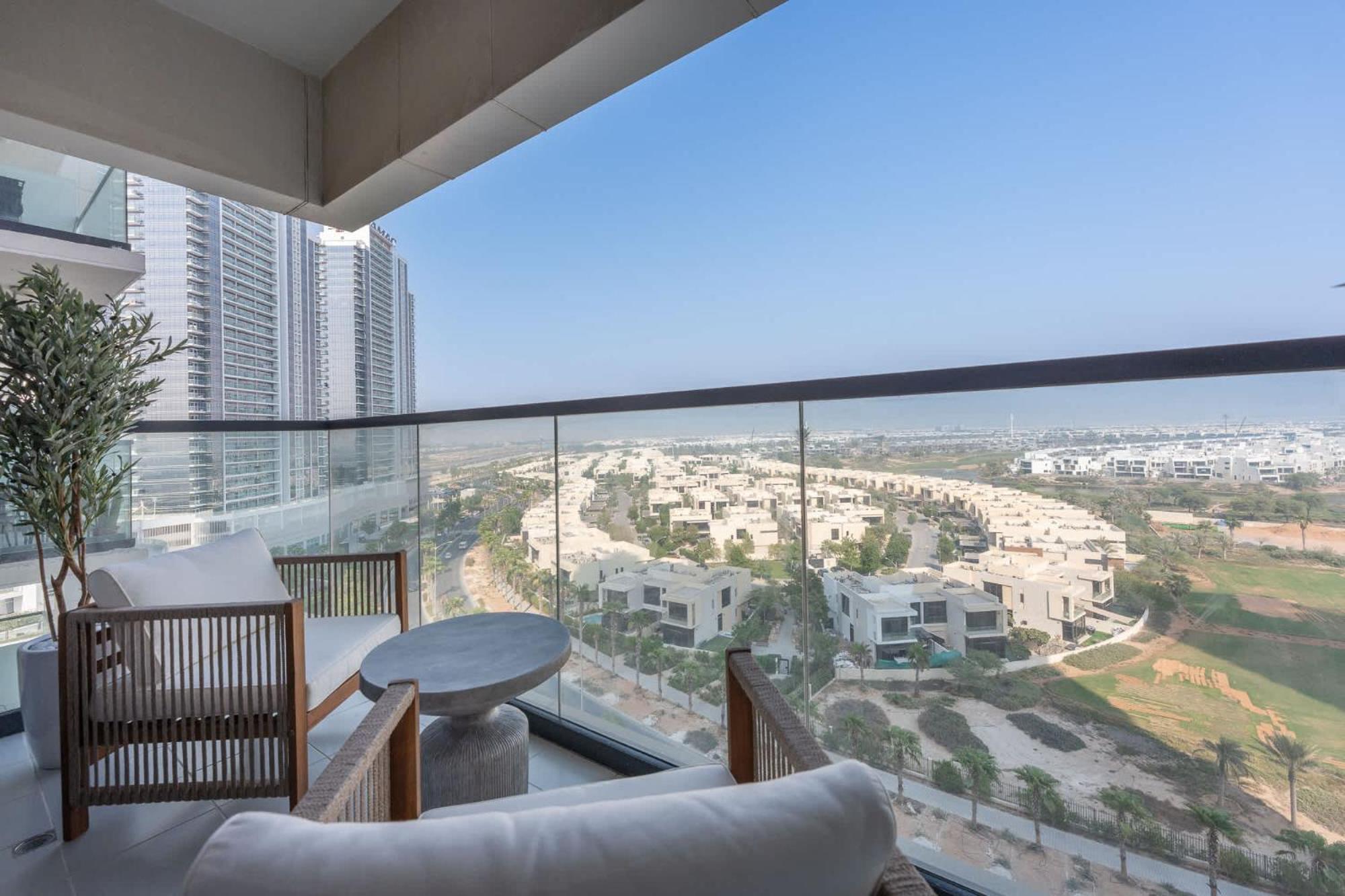 Cozy 1-bedroom At Golf In Damac Hills With Relaxing Views! * Dubai