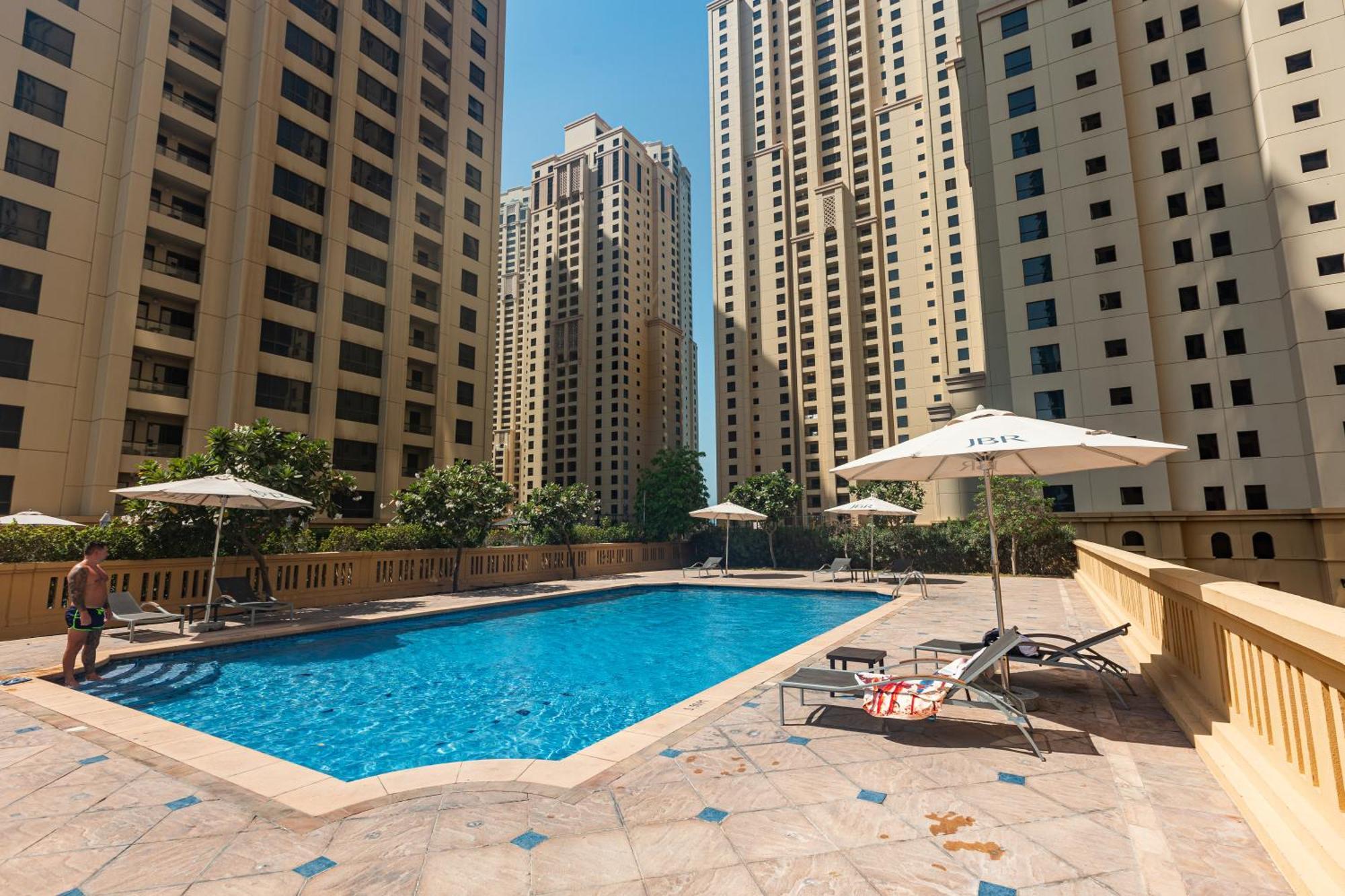 Beautiful 1 Bedroom By The Apartment *