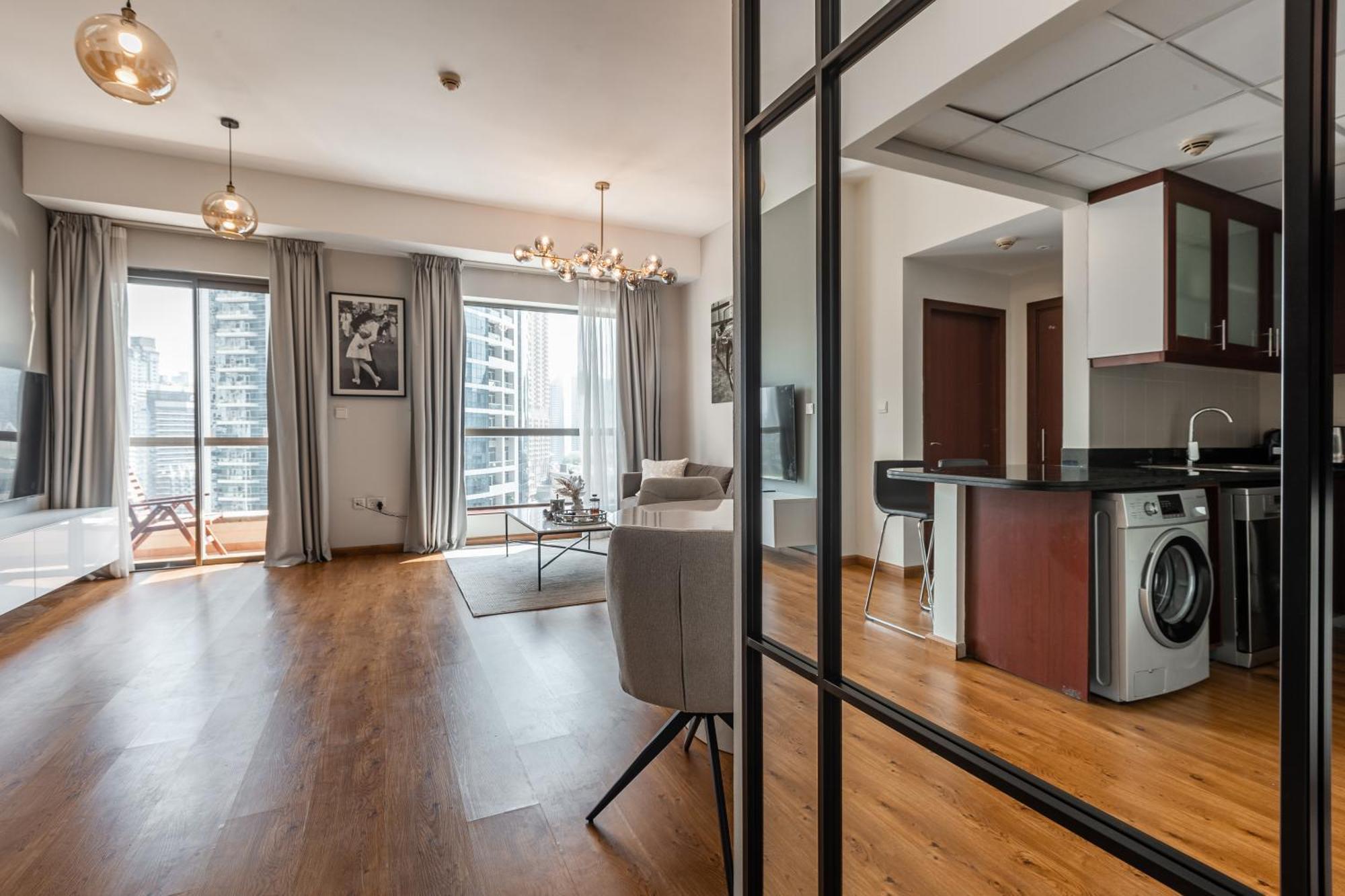 Apartment Beautiful 1 Bedroom By The