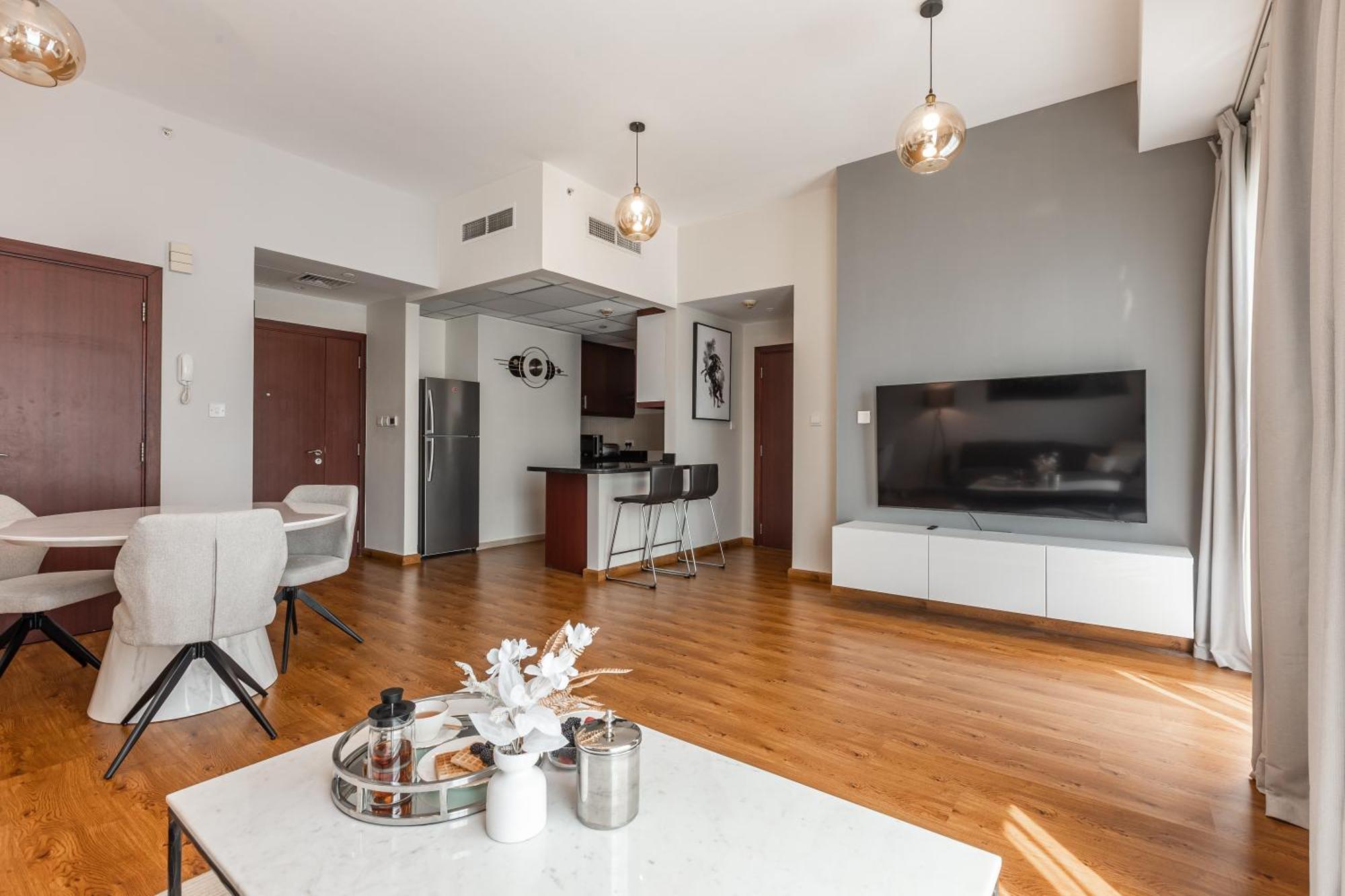 Apartment Beautiful 1 Bedroom By The *