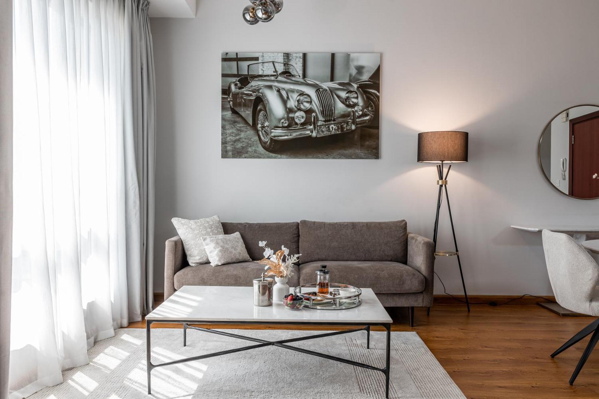 Beautiful 1 Bedroom By The