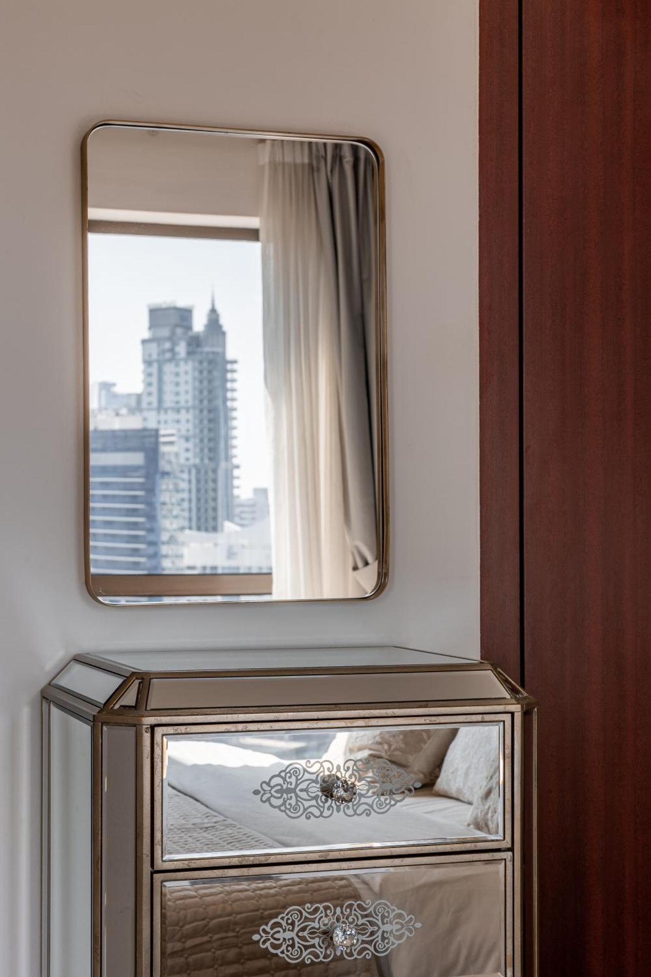 Beautiful 1 Bedroom By The Apartment Dubai