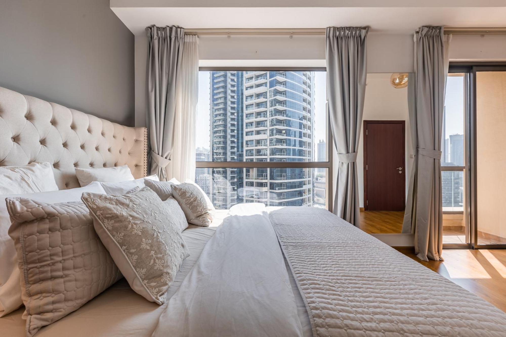 Beautiful 1 Bedroom By The Apartment *