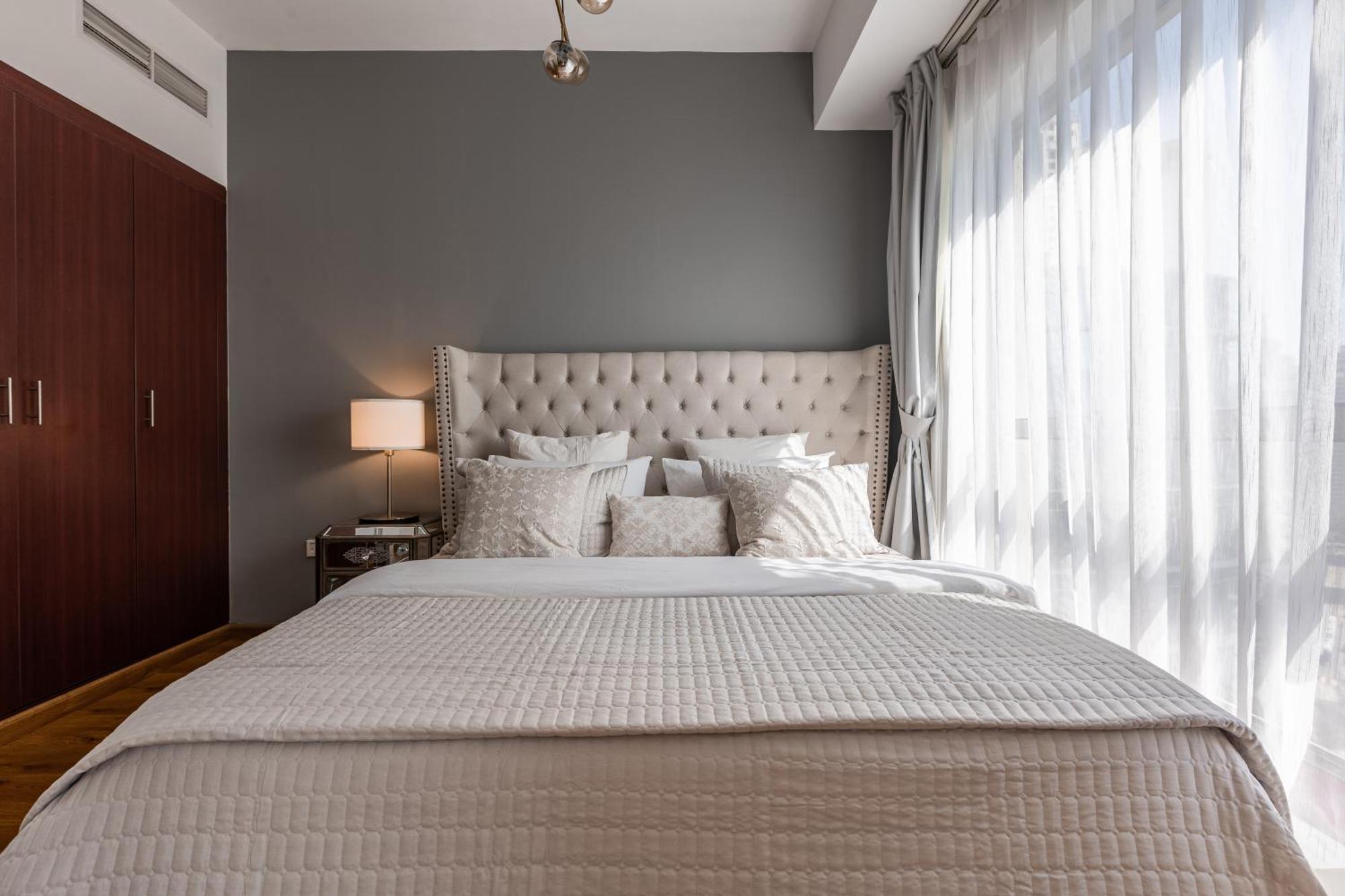Apartment Beautiful 1 Bedroom By The
