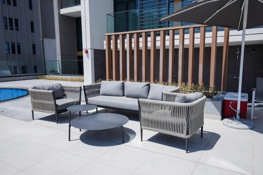 Chic 1 Bedroom In Prive Residence, Hills Apartment