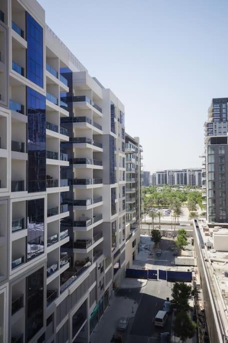 Chic 1 Bedroom In Prive Residence, Hills * Dubai