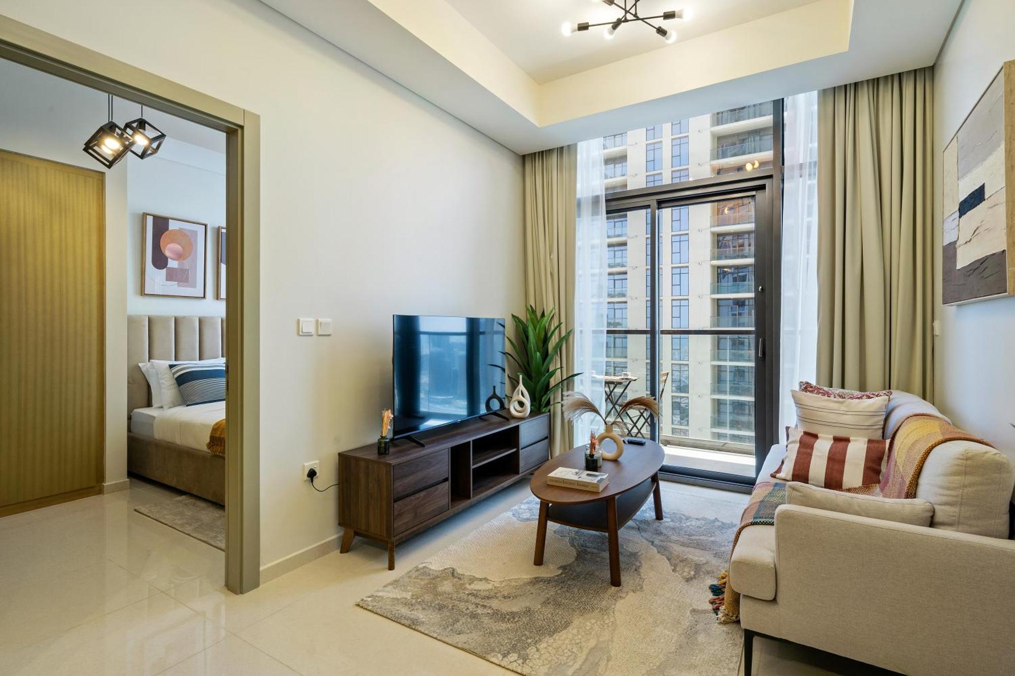 43rd Floor Stunner Luxe 2br In Business Bay Apartment