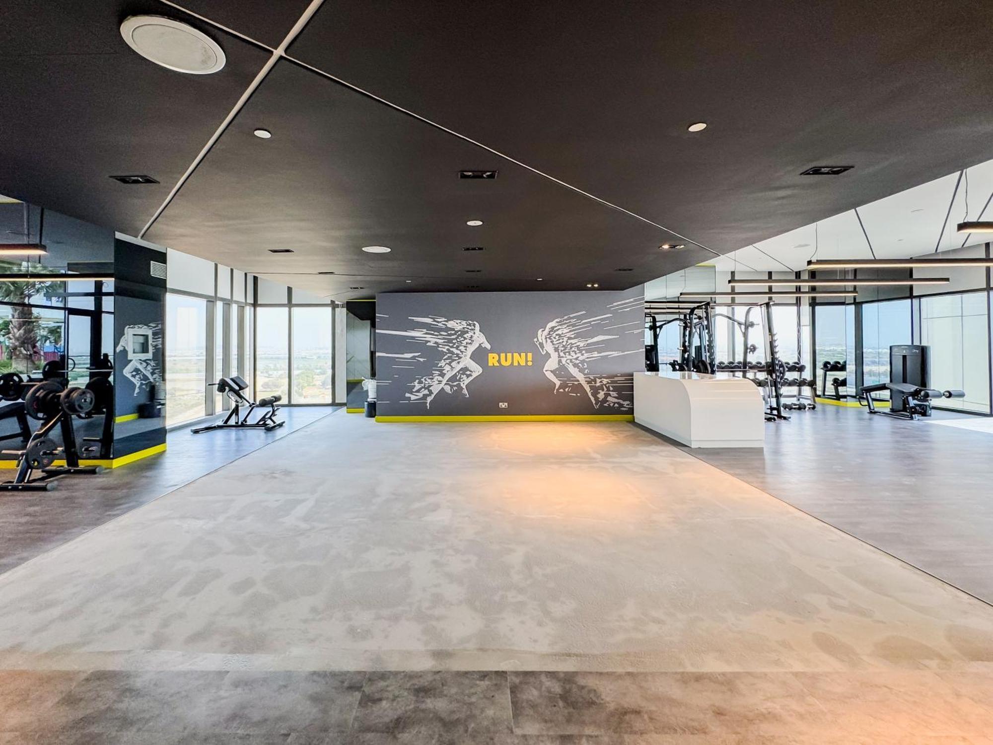 43rd Floor Stunner Luxe 2br In Business Bay Apartment *