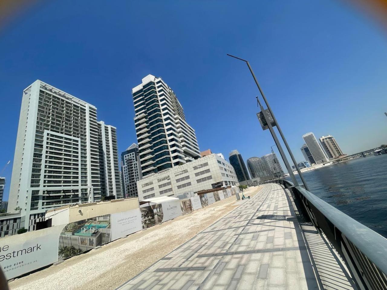 Business Bay Gem1 Bd With Scenic Canal Views Apartment Dubai