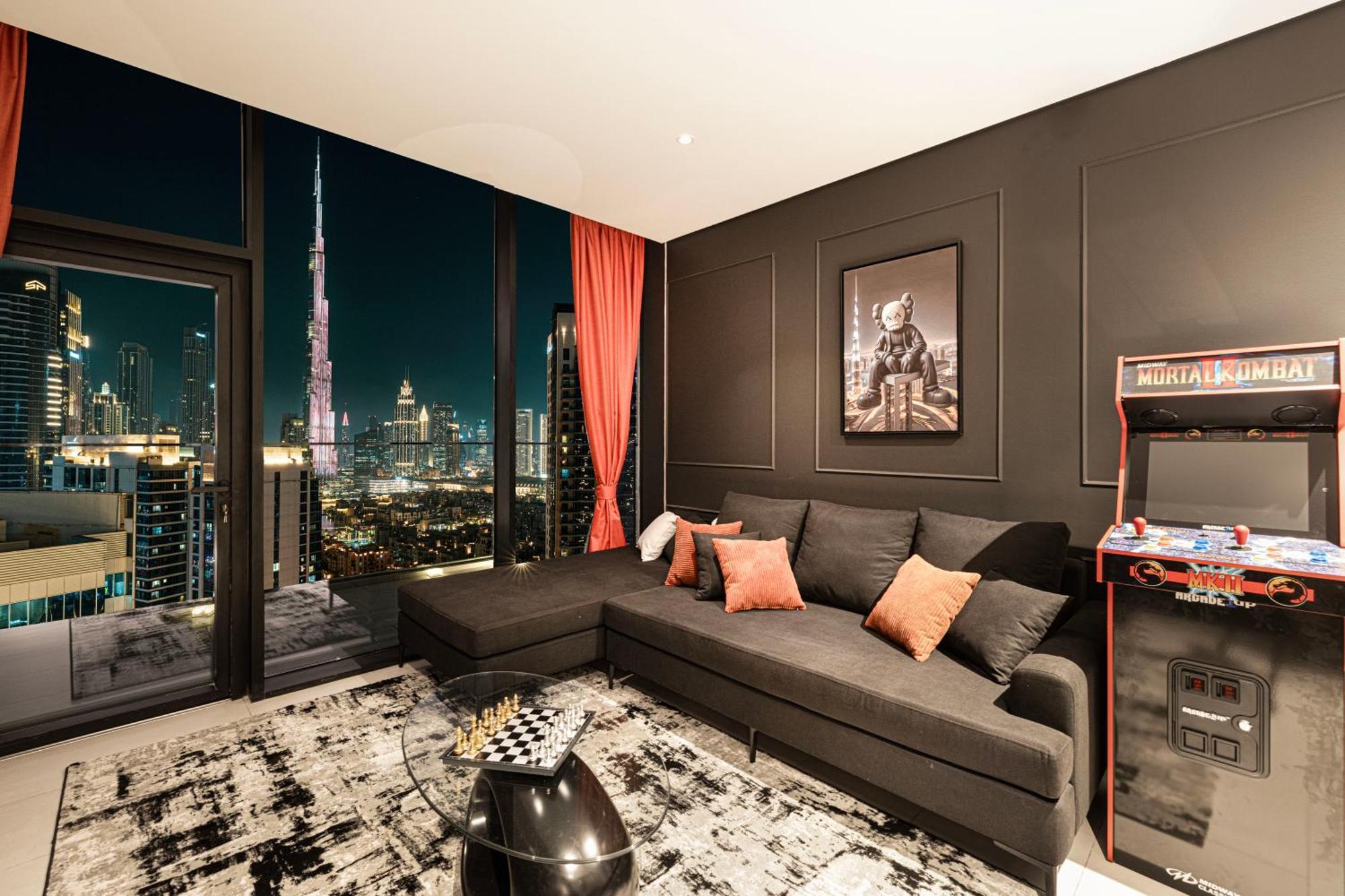 2br Burj Khalifa View, Table Game & Arcade- 26thfl Apartment *