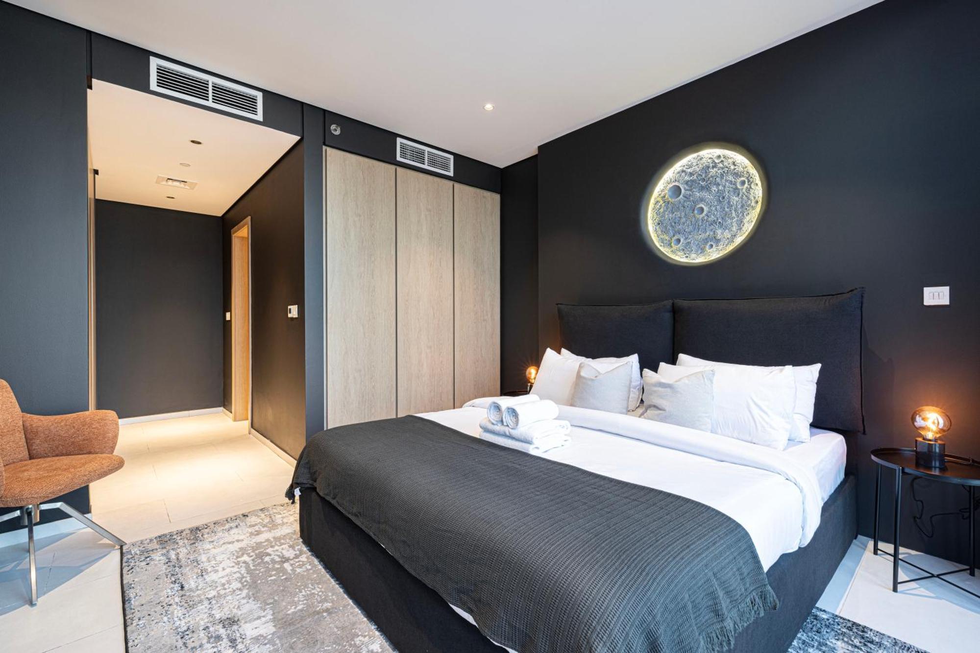 2br Burj Khalifa View, Table Game & Arcade- 26thfl Dubai